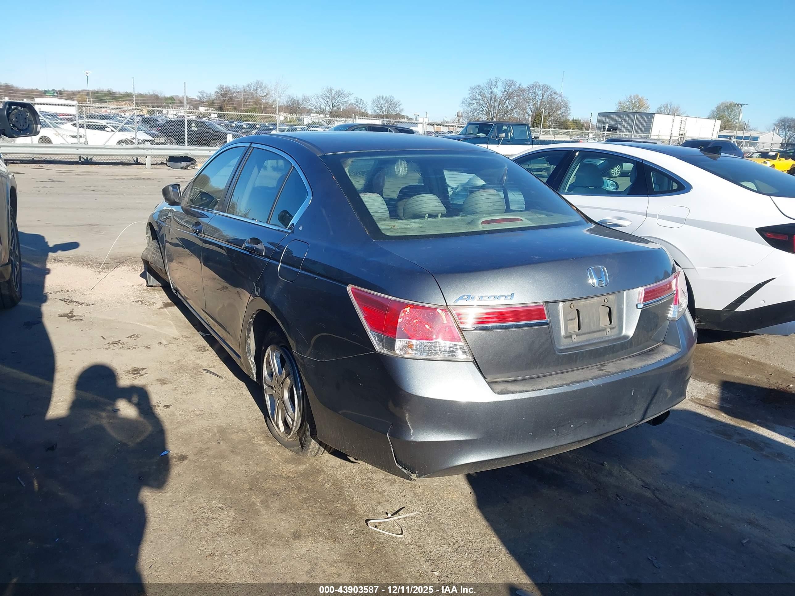 HONDA ACCORD image 3