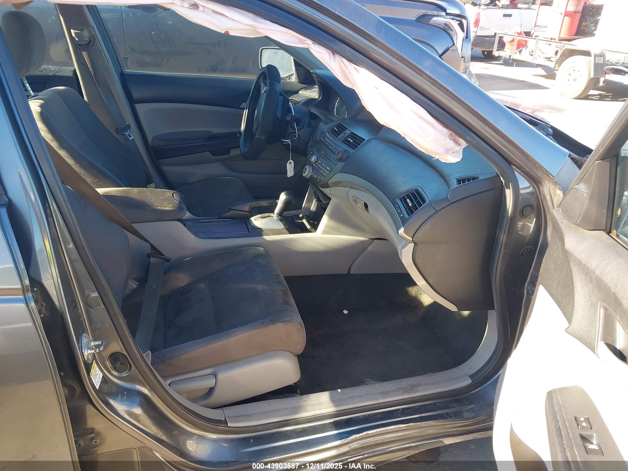 HONDA ACCORD image 5