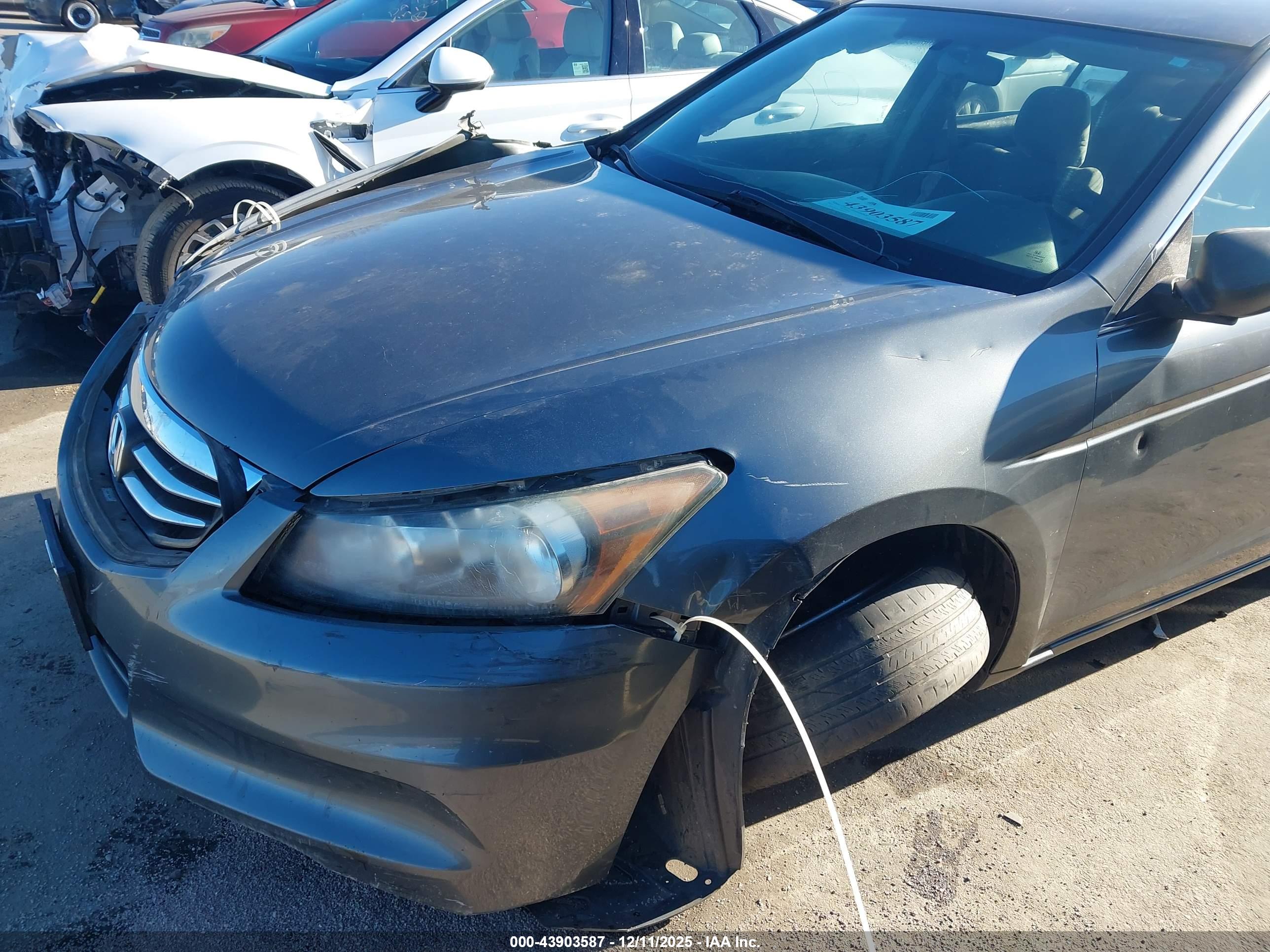 HONDA ACCORD image 6