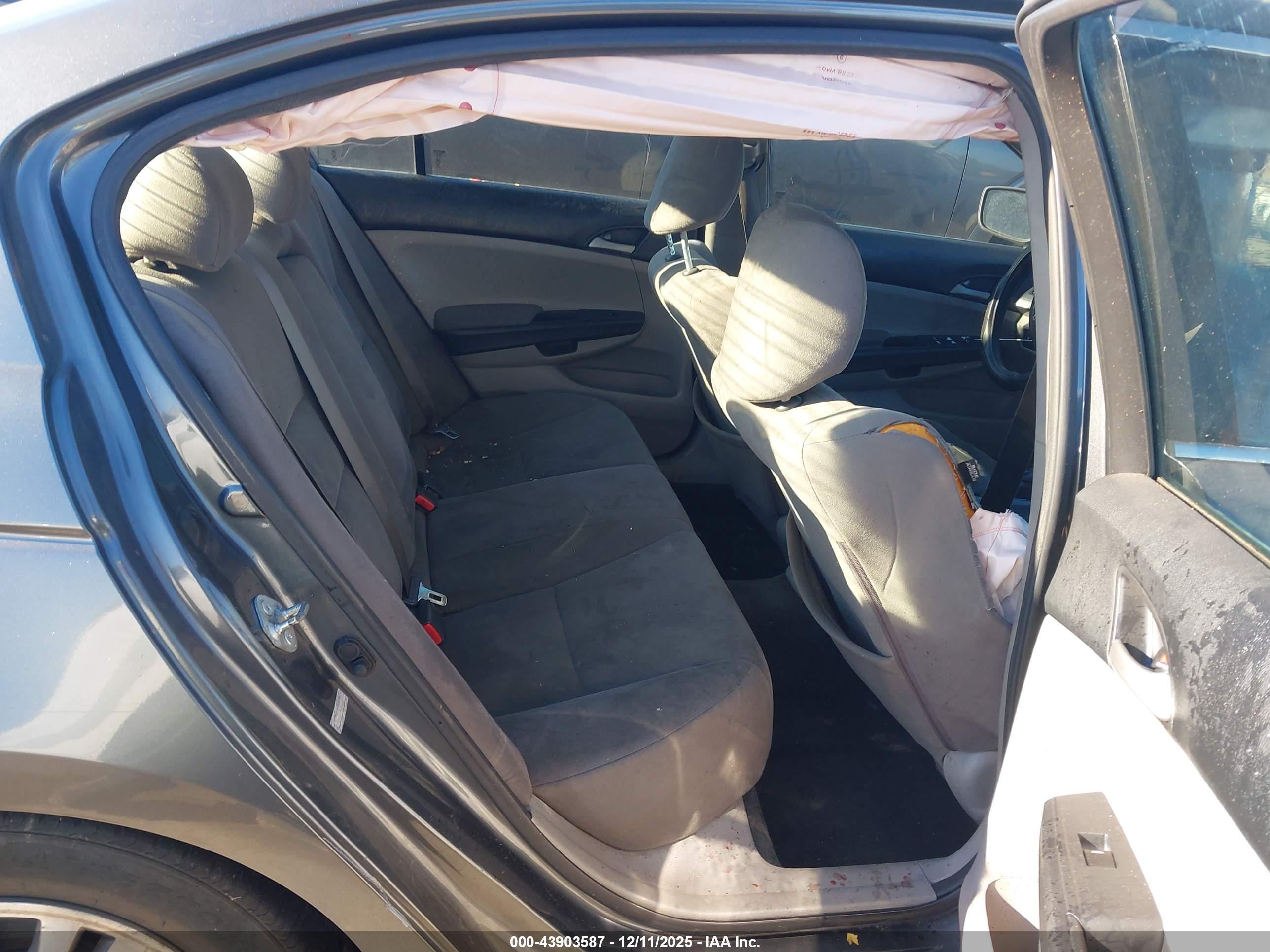 HONDA ACCORD image 8