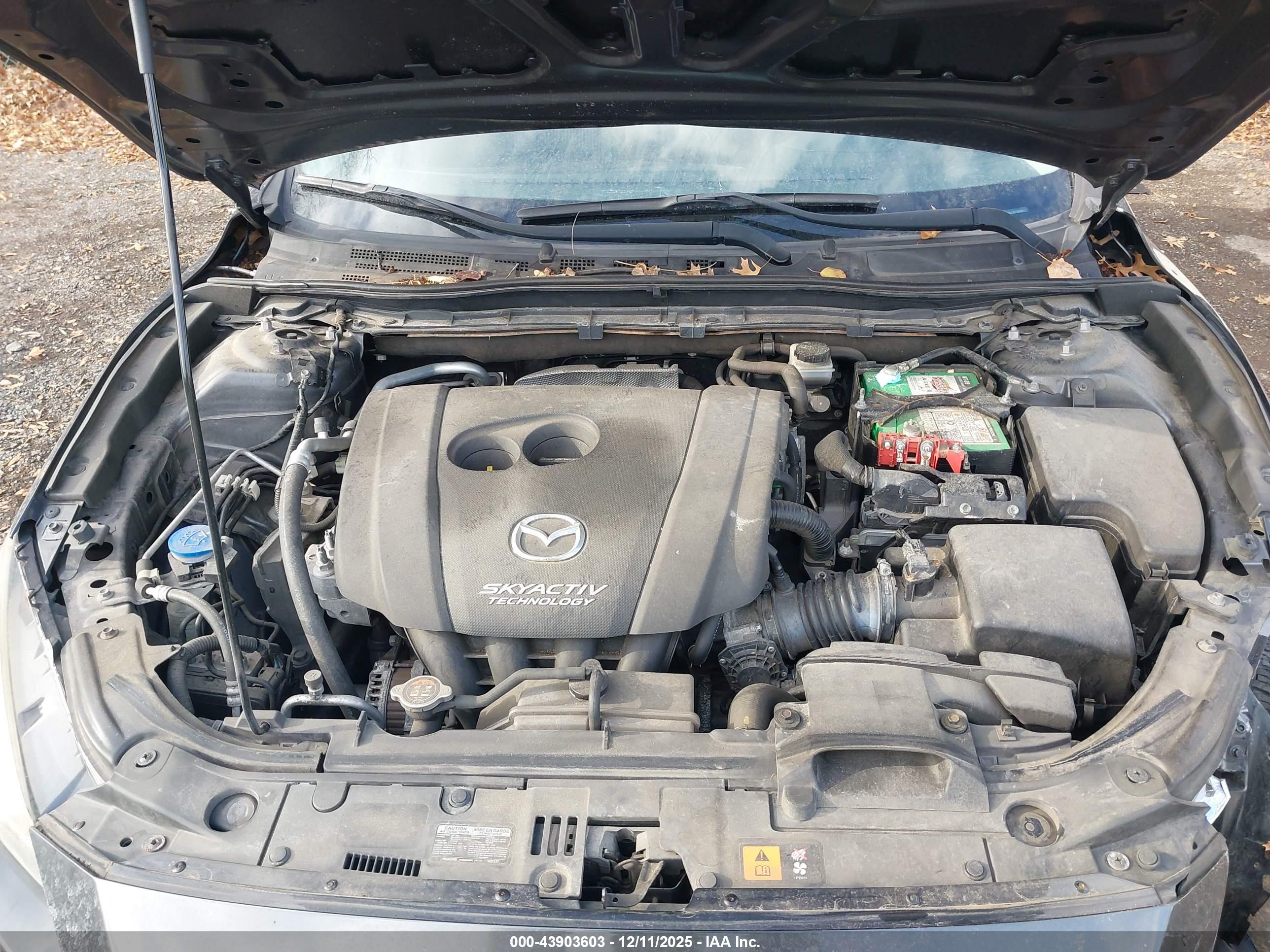 MAZDA MAZDA3 image 10