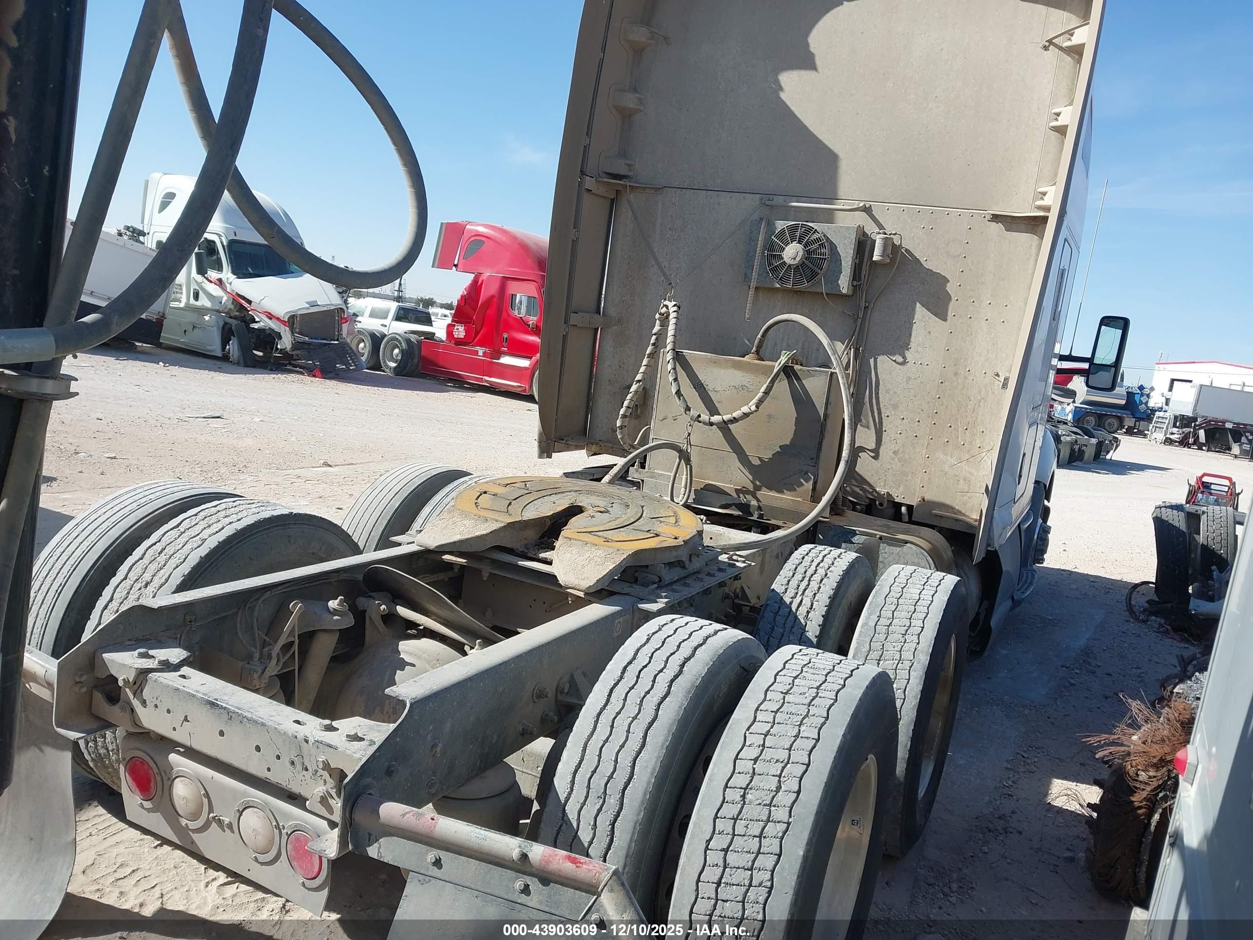 KENWORTH T680 image 4