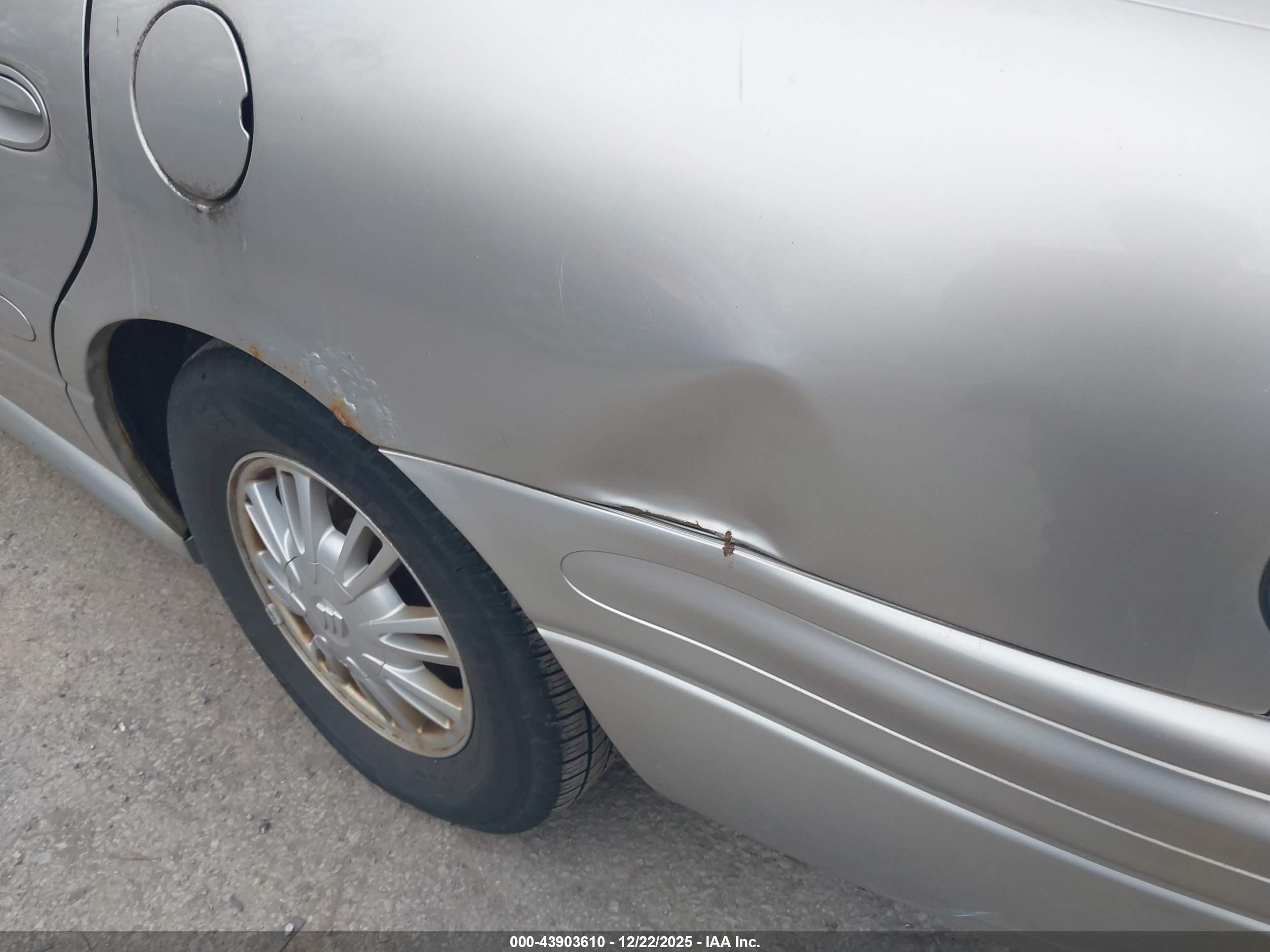 BUICK LESABRE image 6