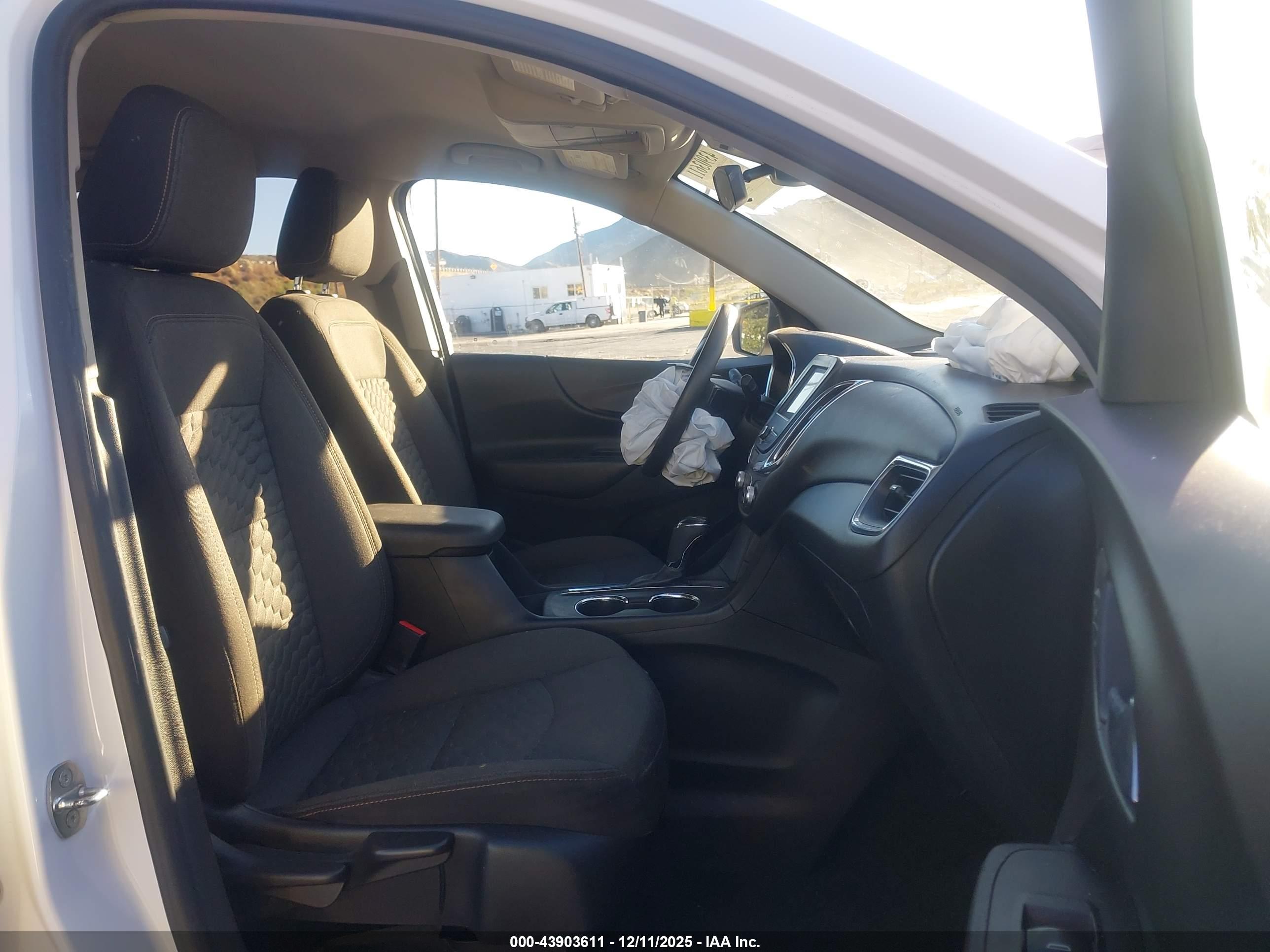 CHEVROLET EQUINOX image 5