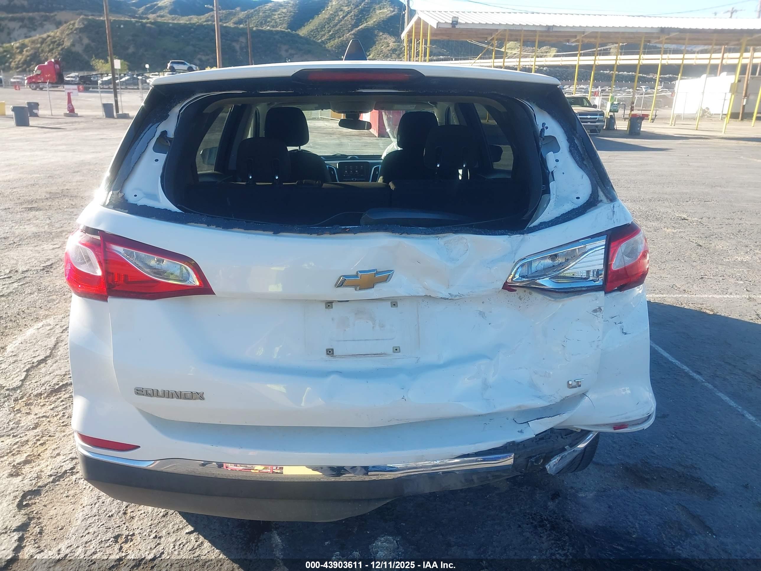 CHEVROLET EQUINOX image 6