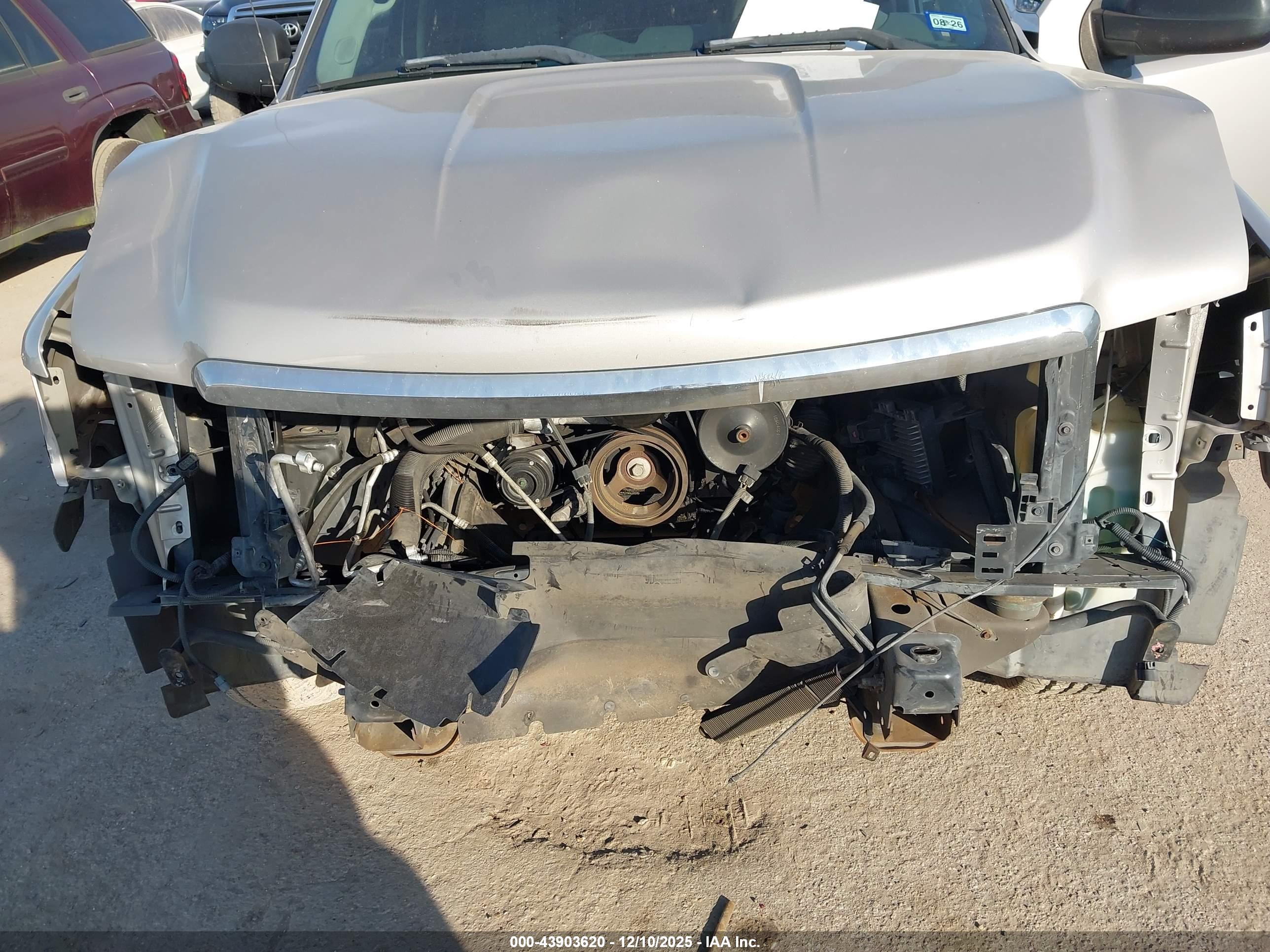 GMC SIERRA image 6