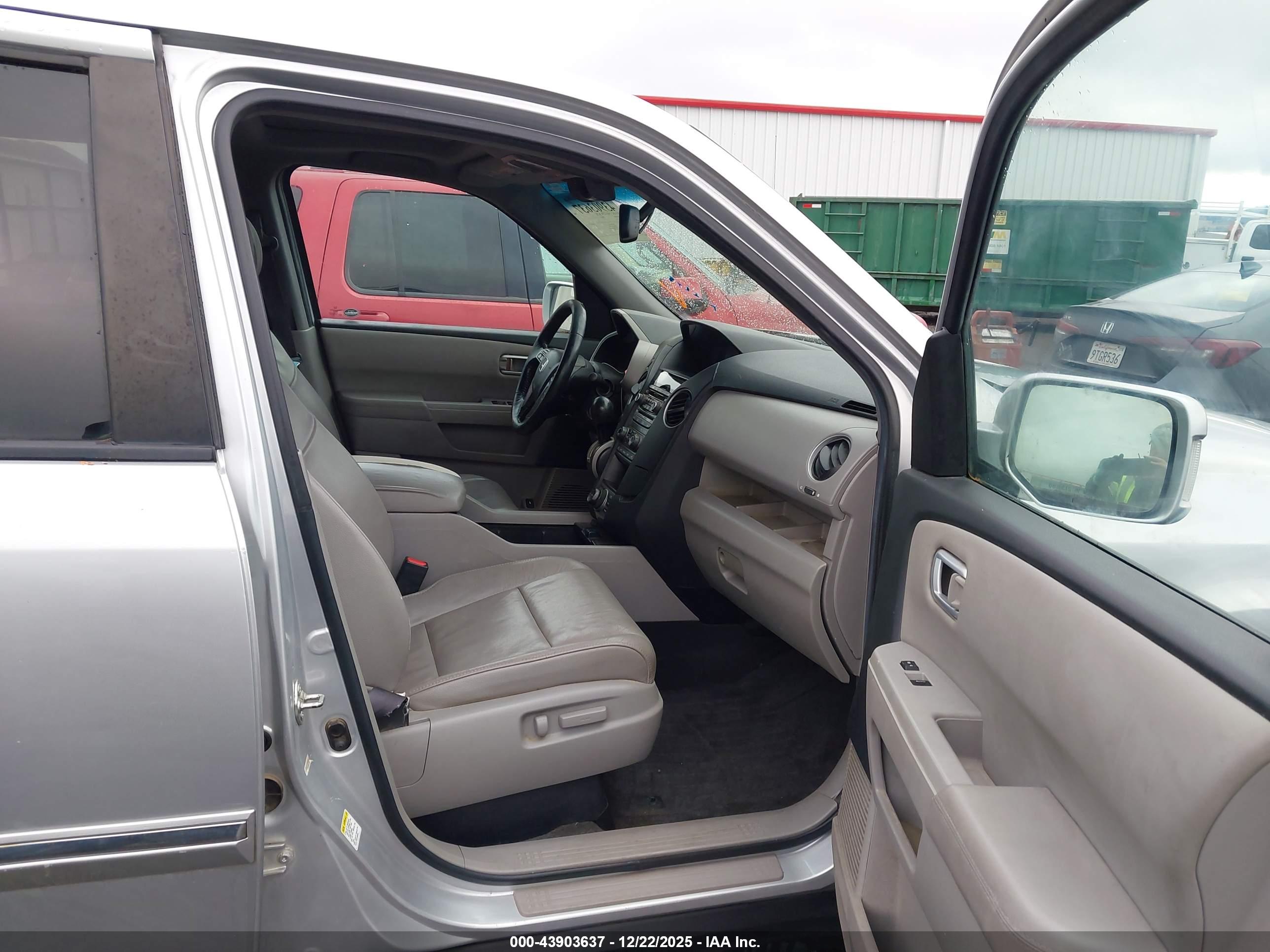 HONDA PILOT image 5