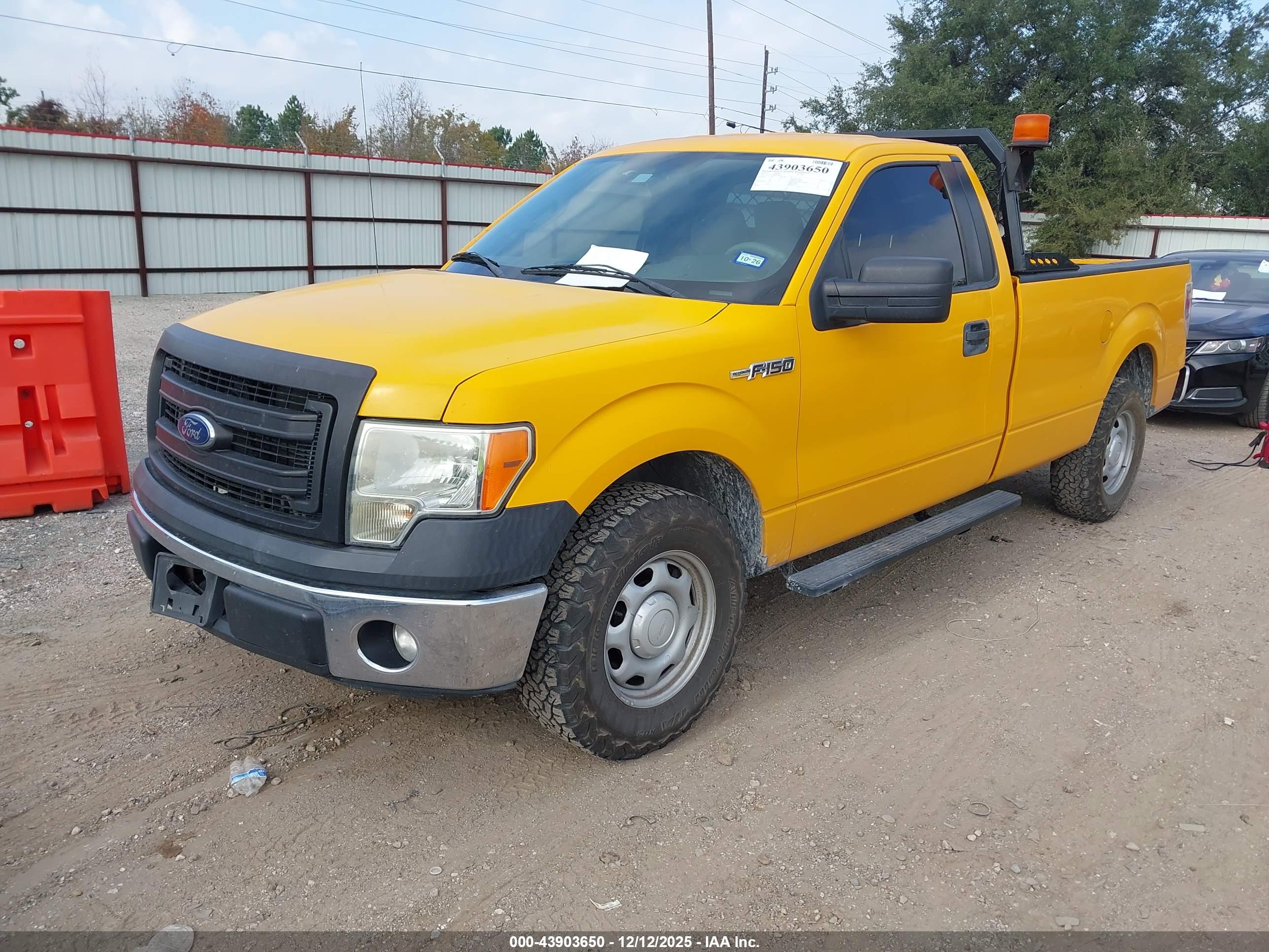 FORD F-150 image 2
