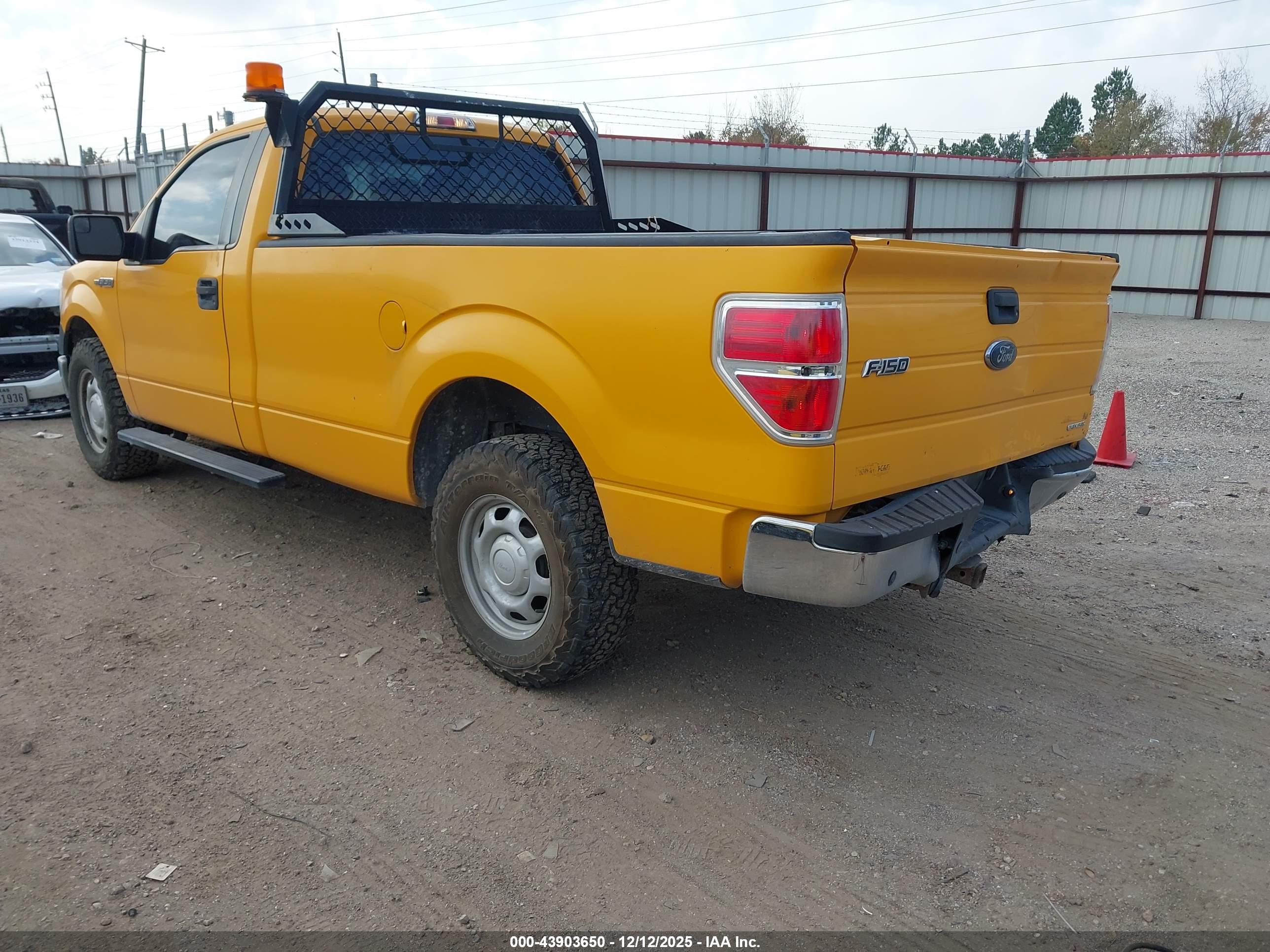 FORD F-150 image 3