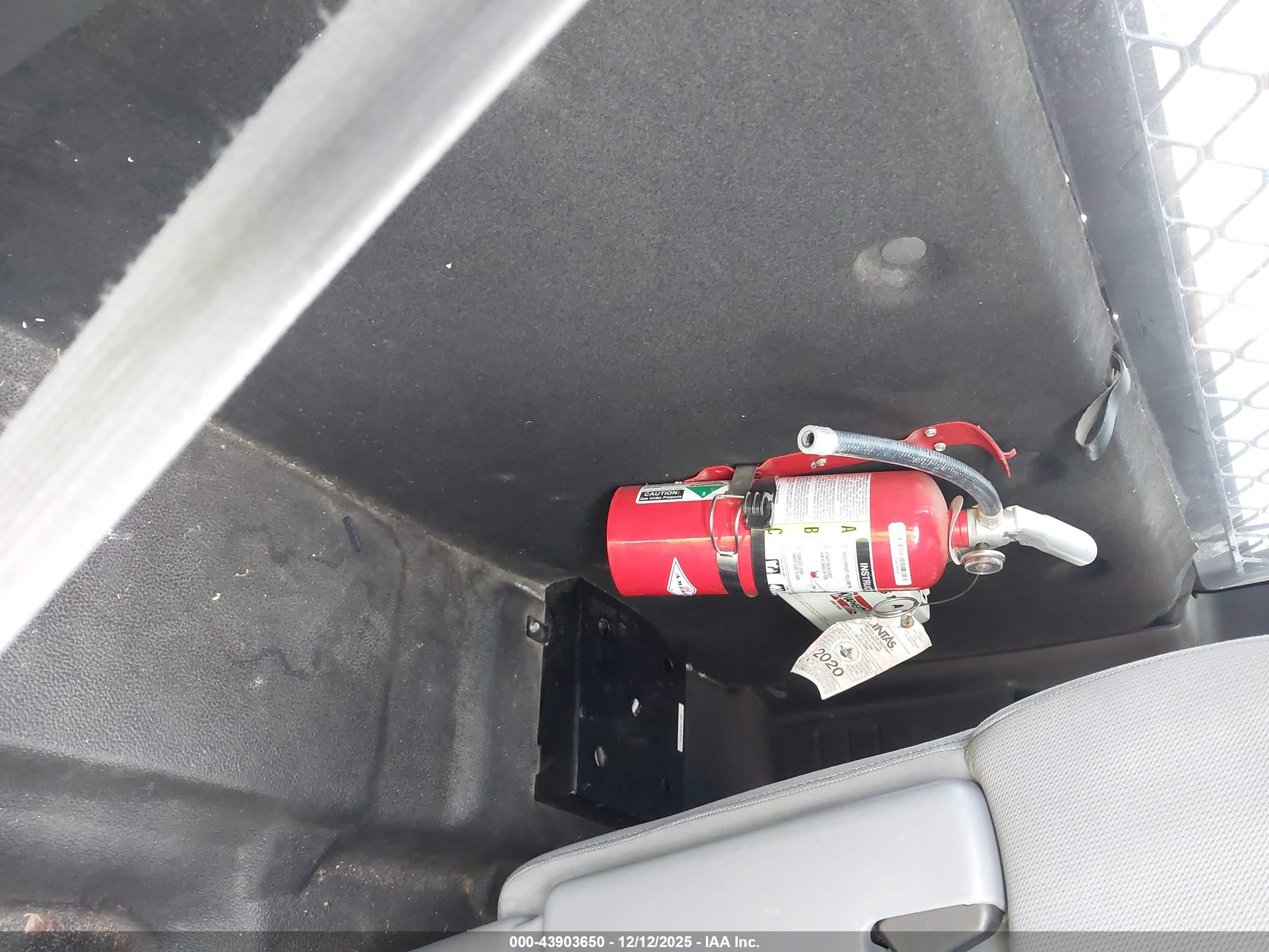 FORD F-150 image 8