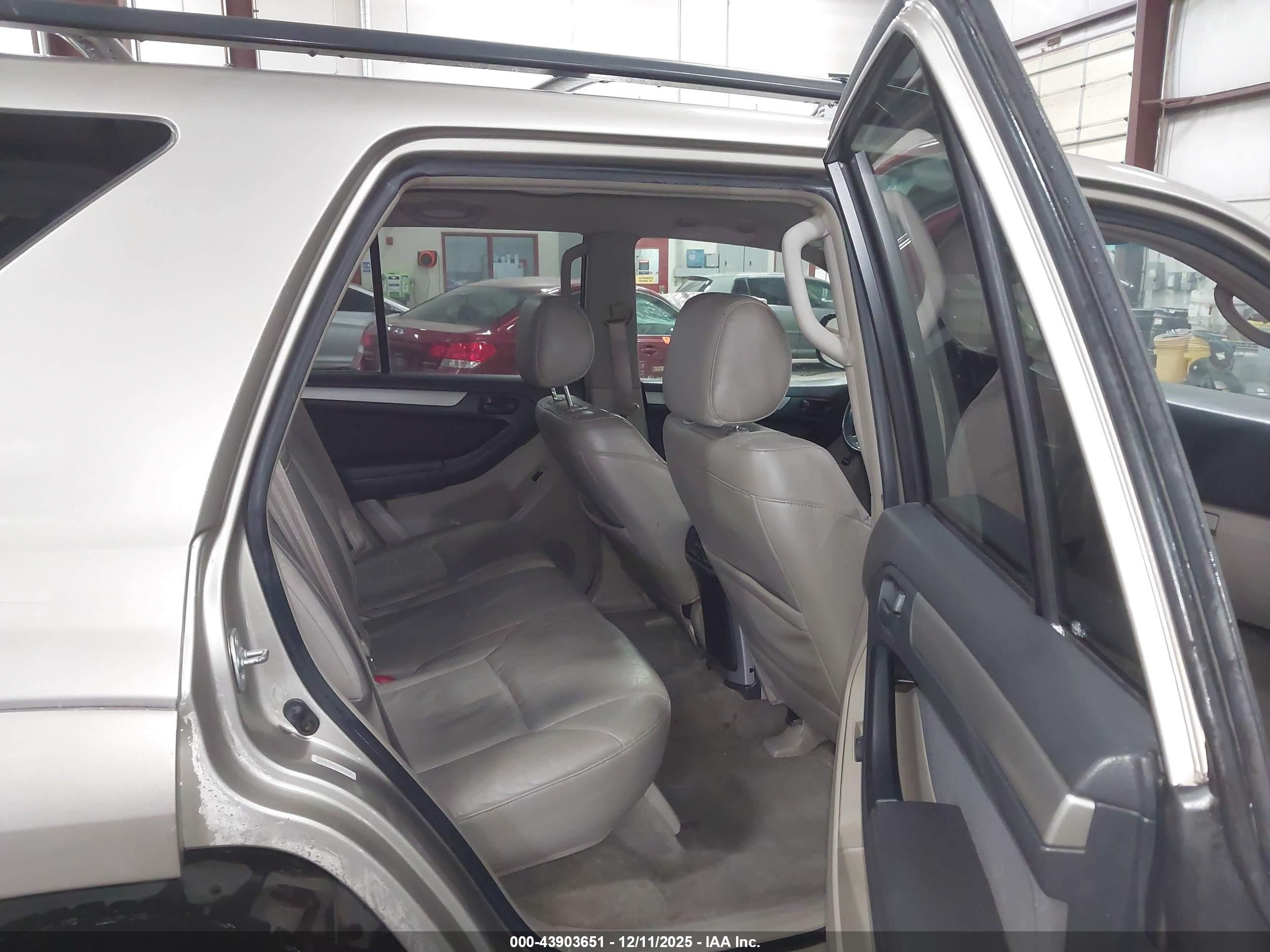 TOYOTA 4RUNNER image 8