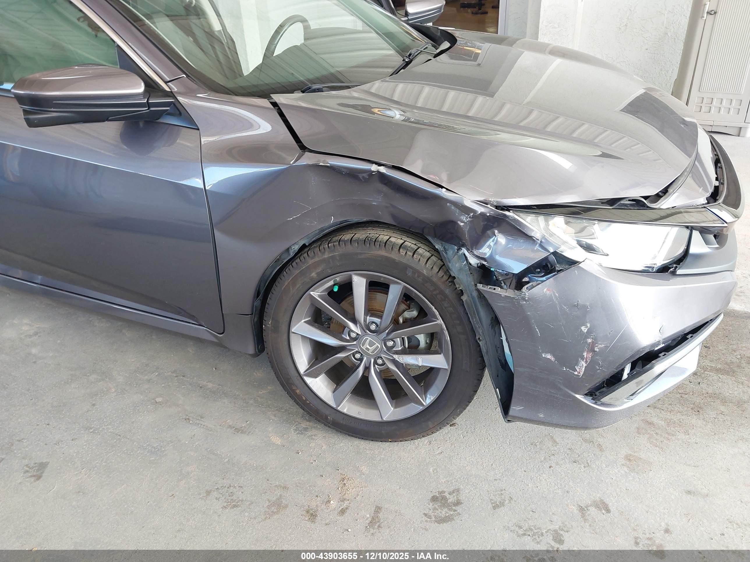 HONDA CIVIC image 6