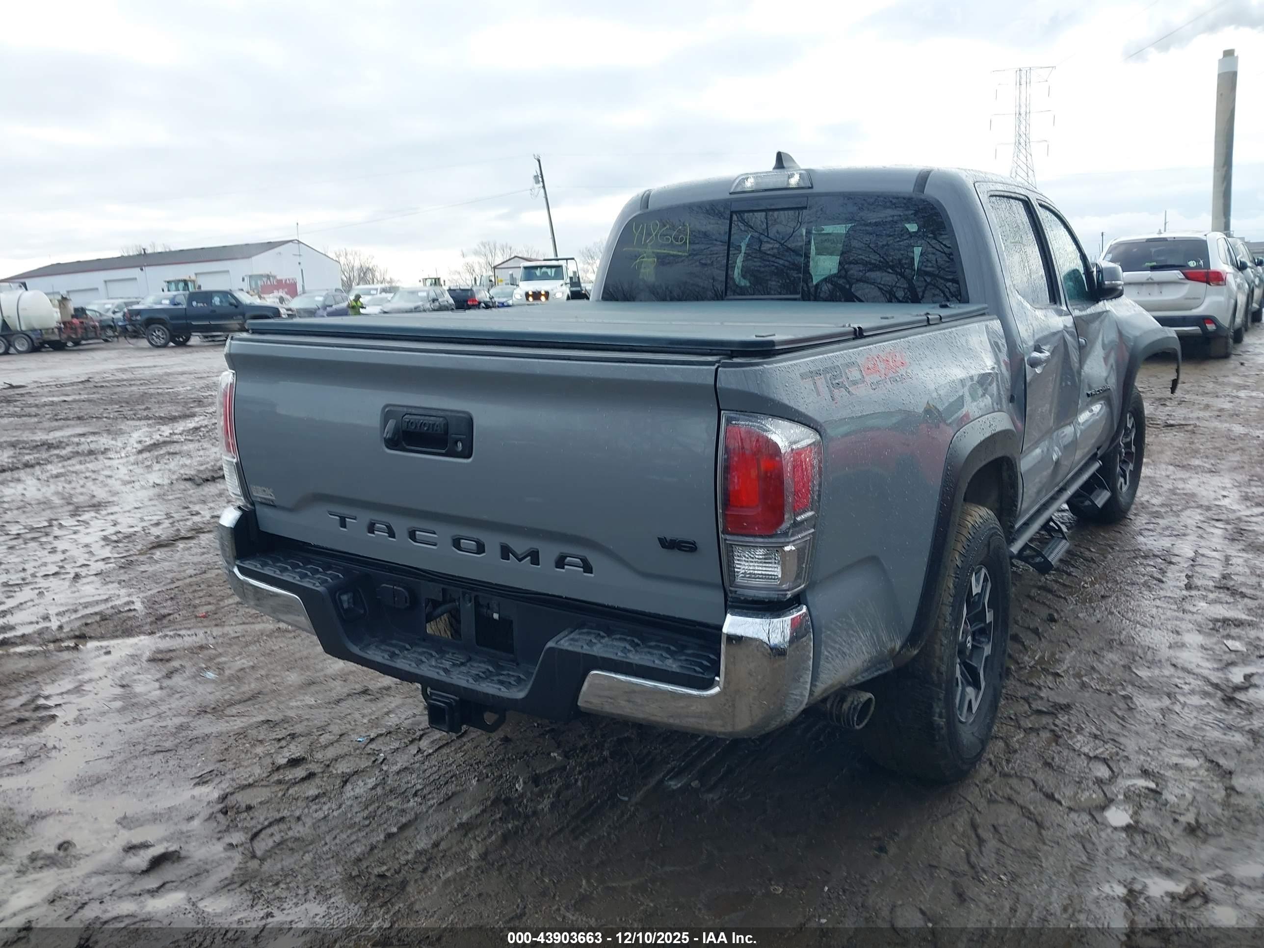 TOYOTA TACOMA image 4