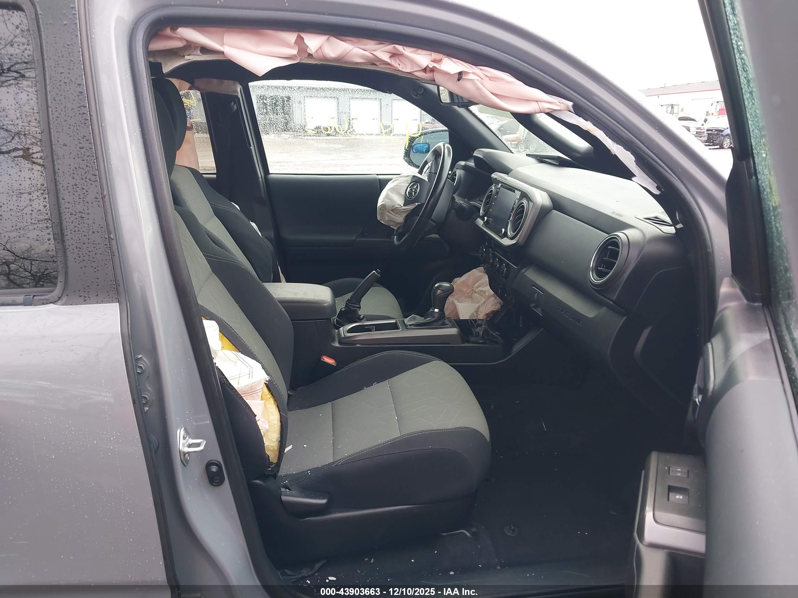 TOYOTA TACOMA image 5