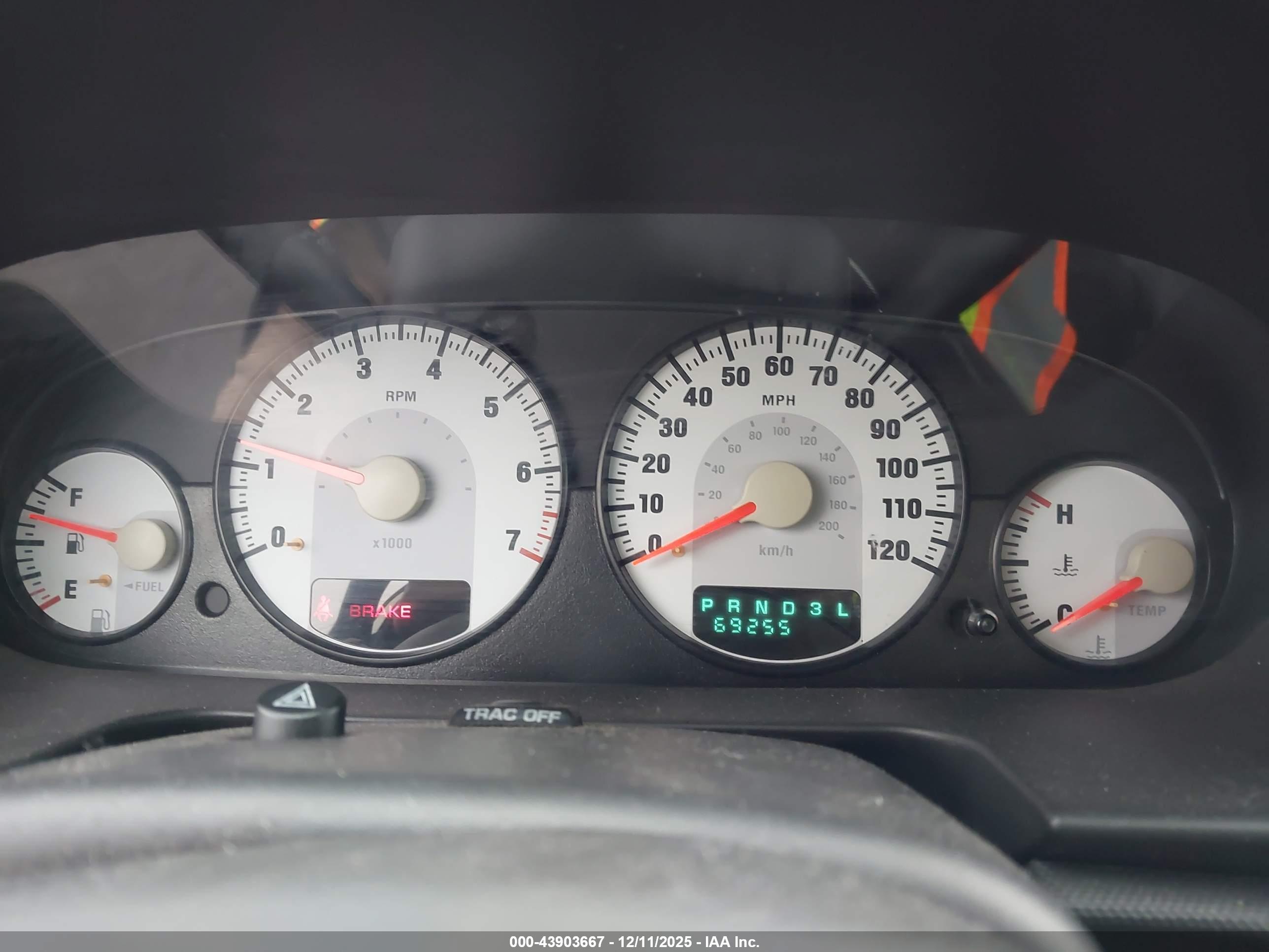 DODGE STRATUS image 7