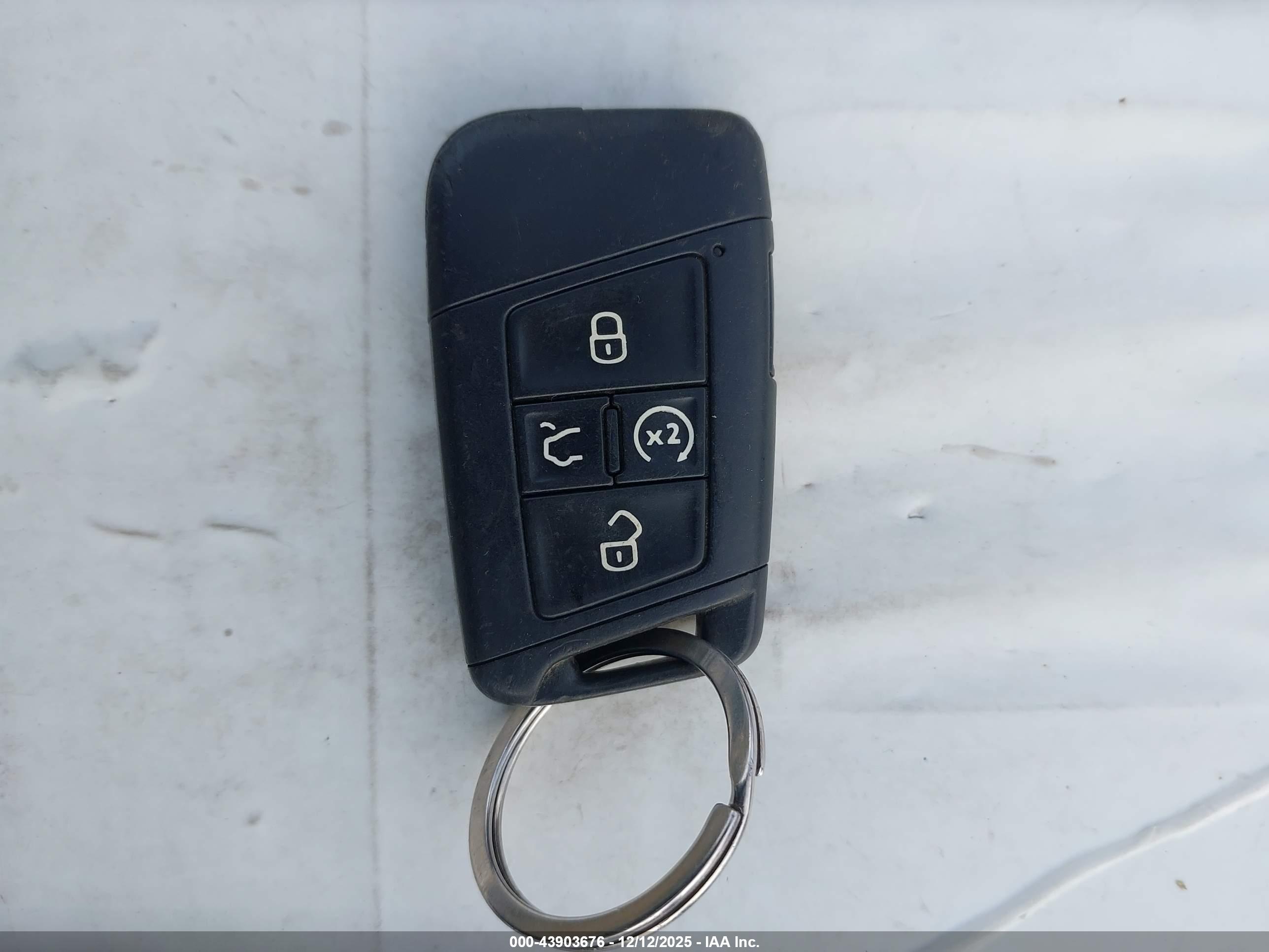 VOLKSWAGEN ARTEON image 11