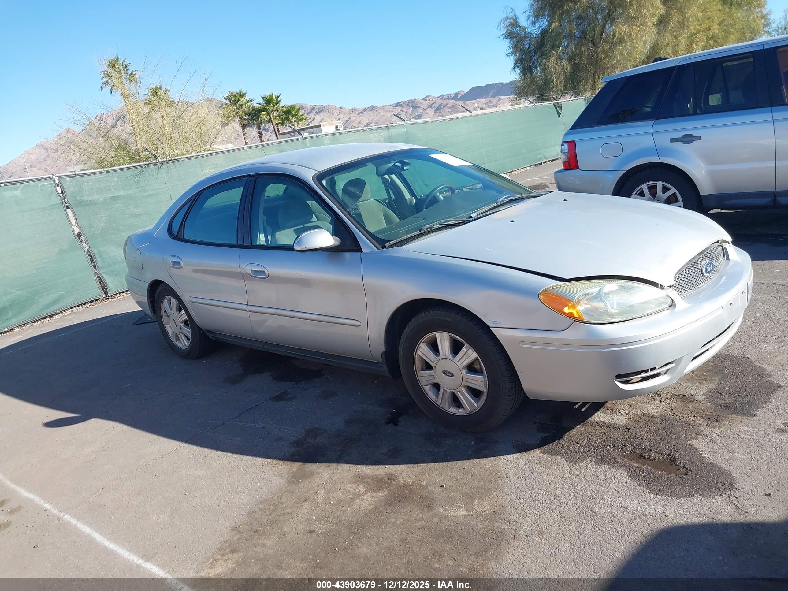 FORD TAURUS image 6