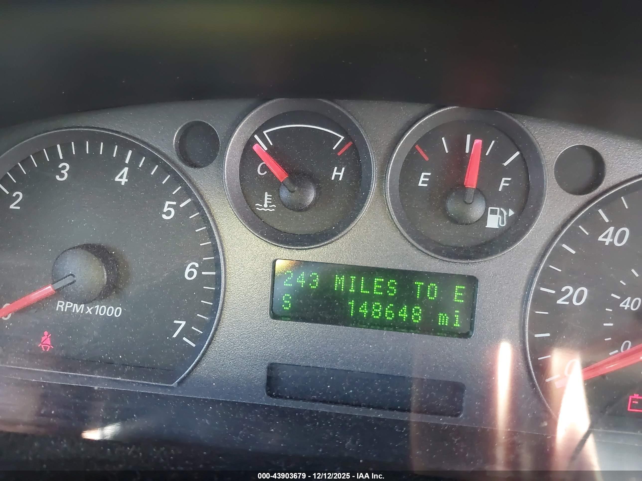 FORD TAURUS image 7
