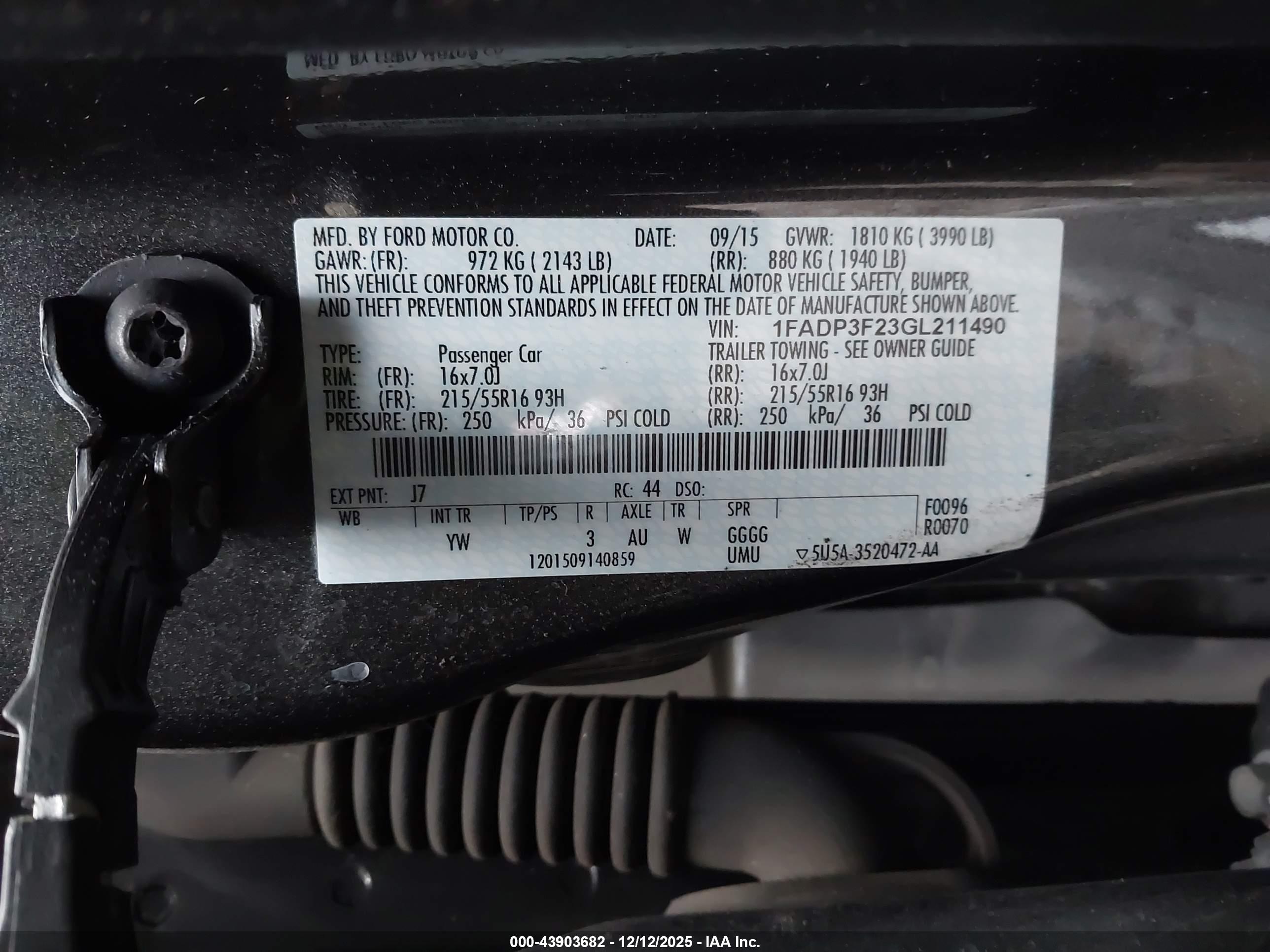 FORD FOCUS image 9