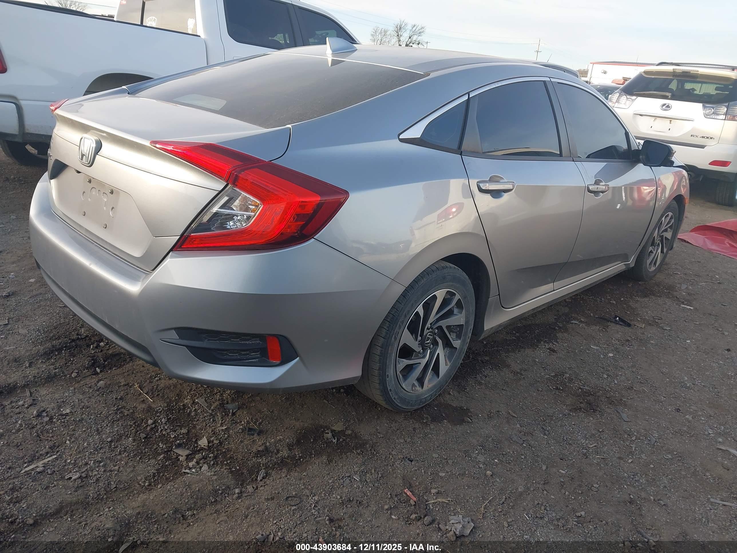 HONDA CIVIC image 4