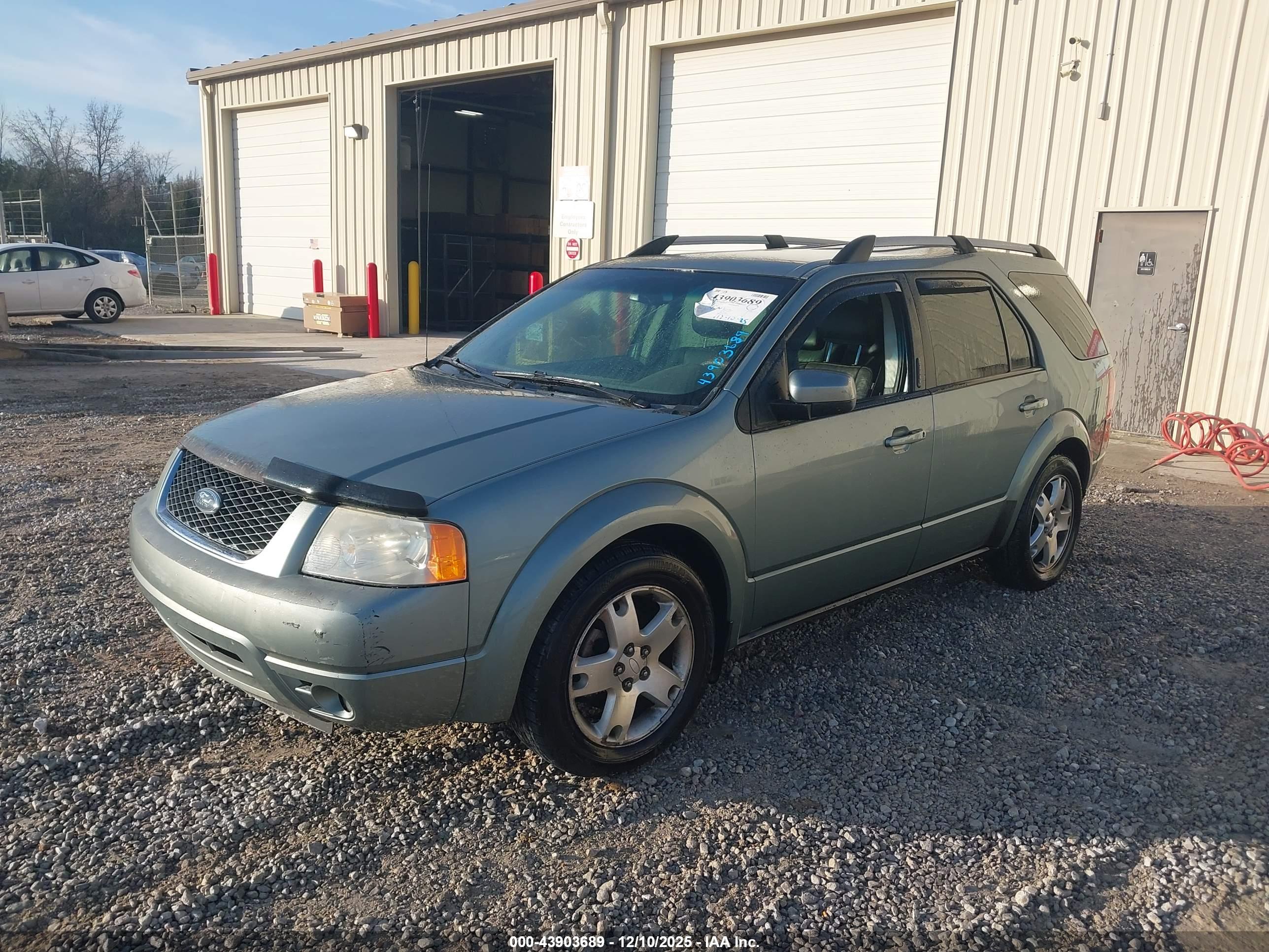 FORD FREESTYLE image 2