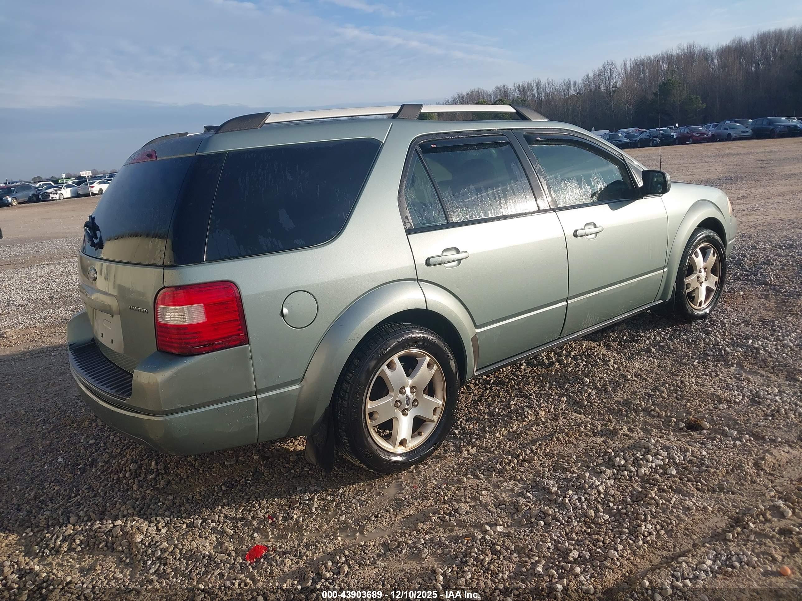 FORD FREESTYLE image 4