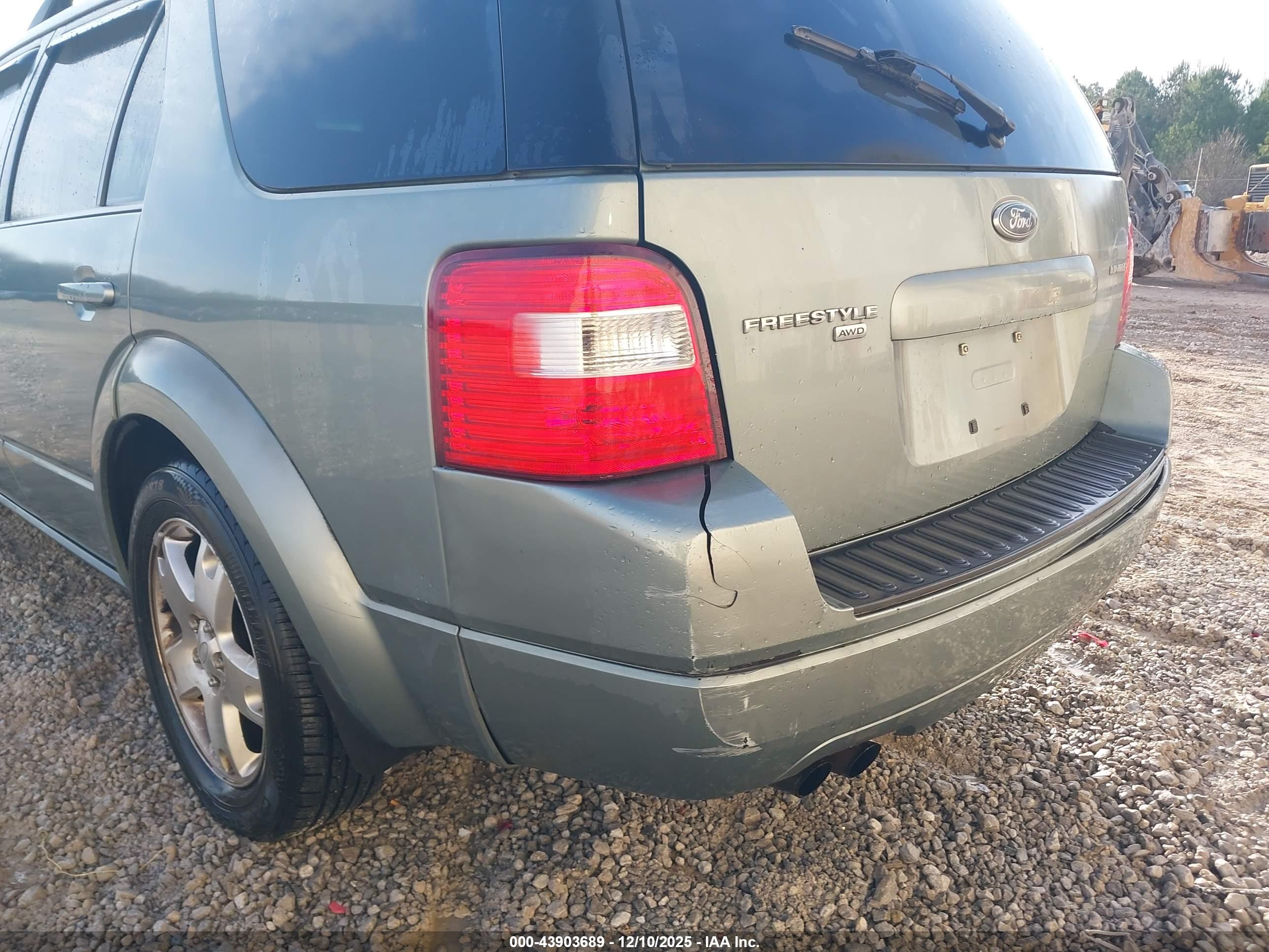 FORD FREESTYLE image 6