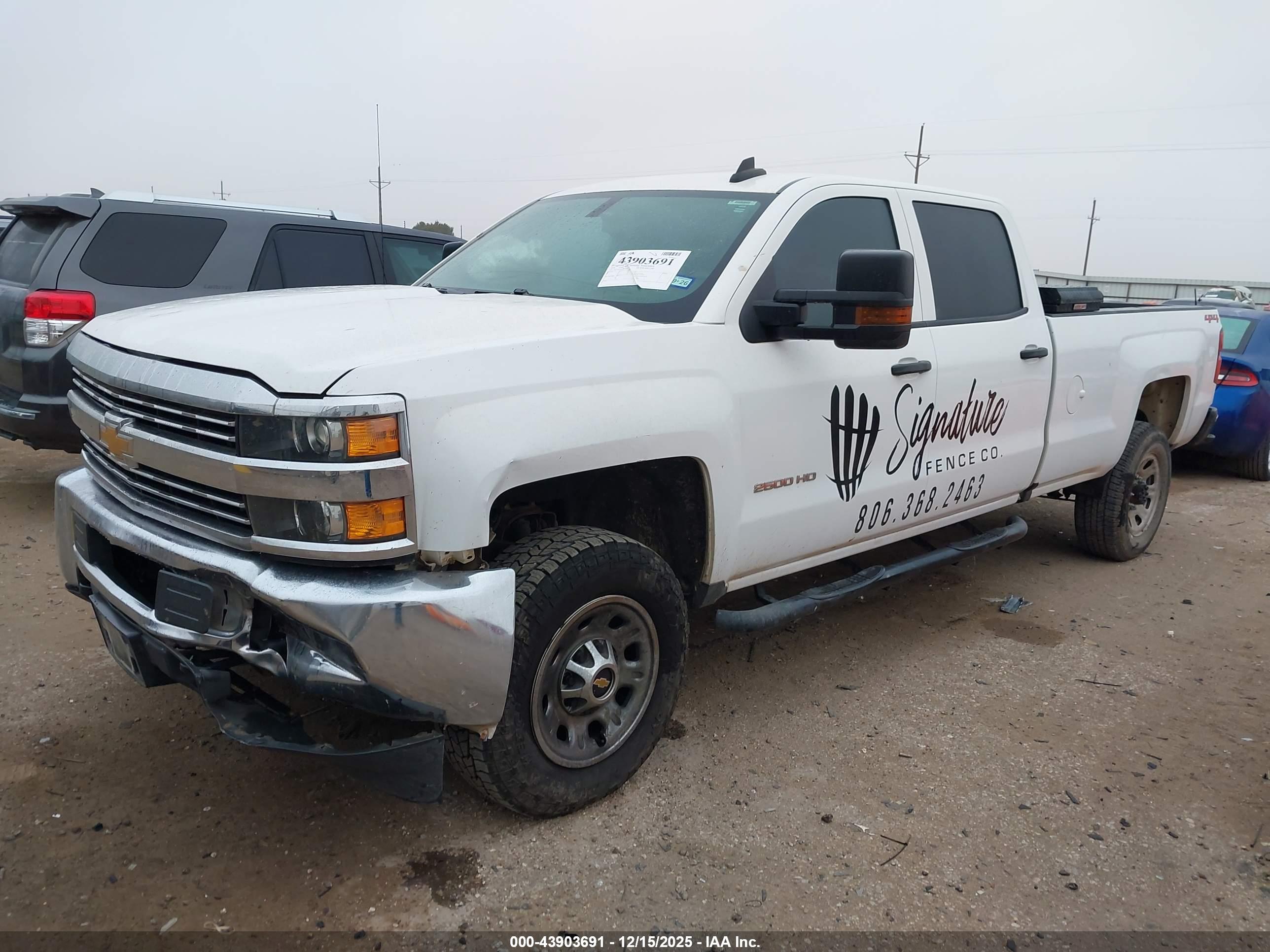 CHEVROLET SILVERADO image 2