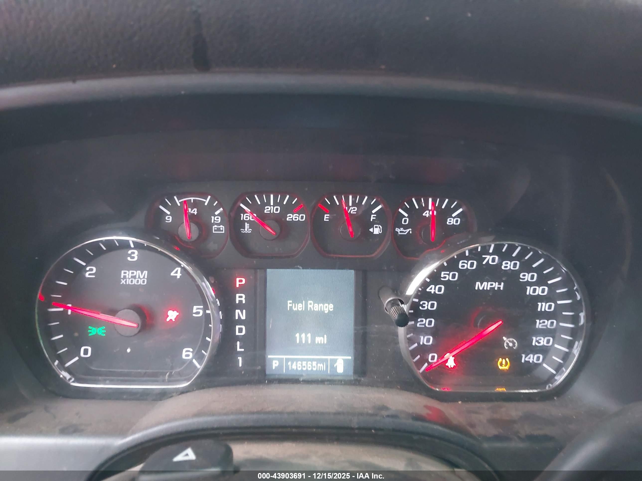 CHEVROLET SILVERADO image 7