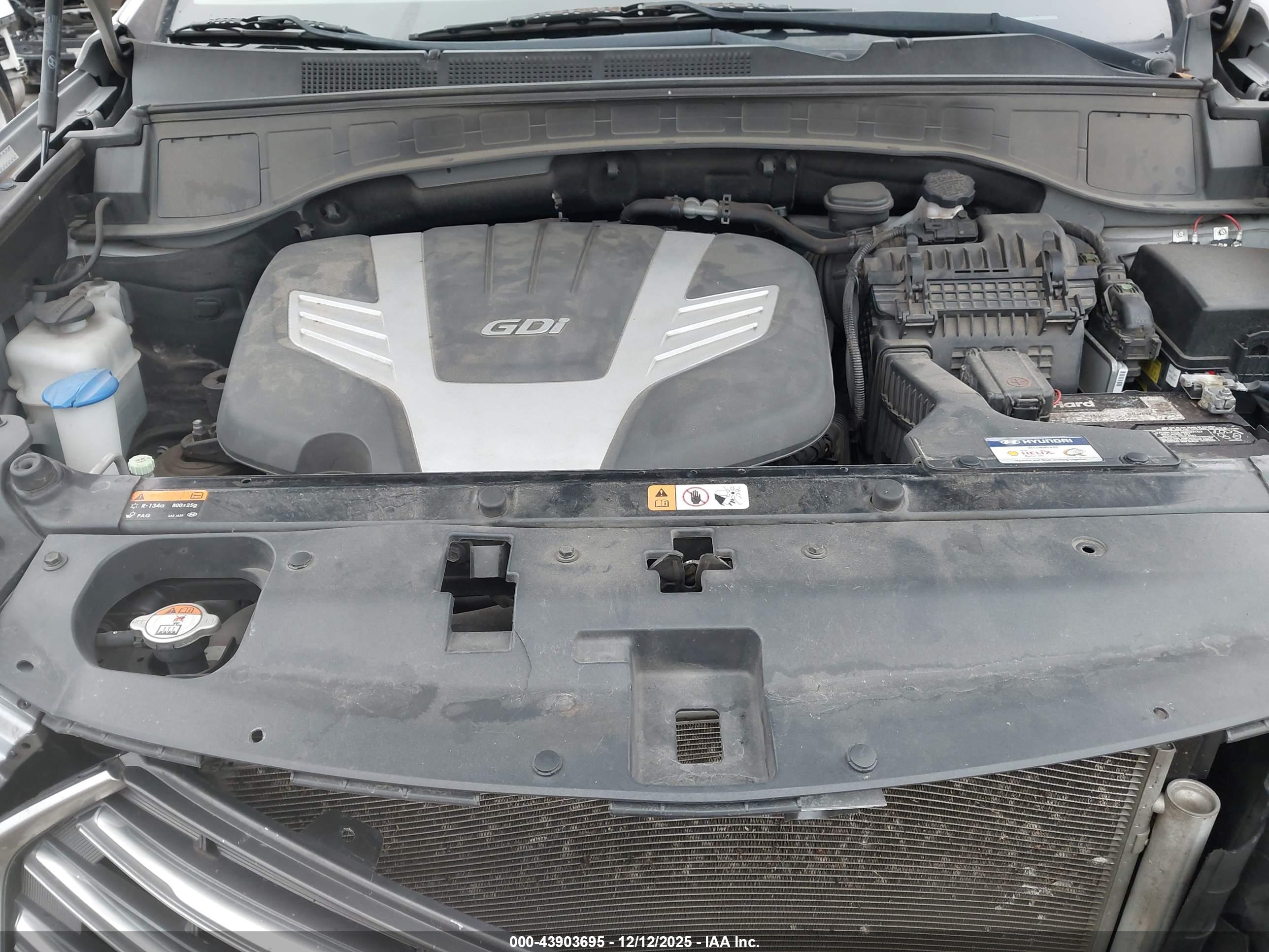 HYUNDAI SANTA image 10