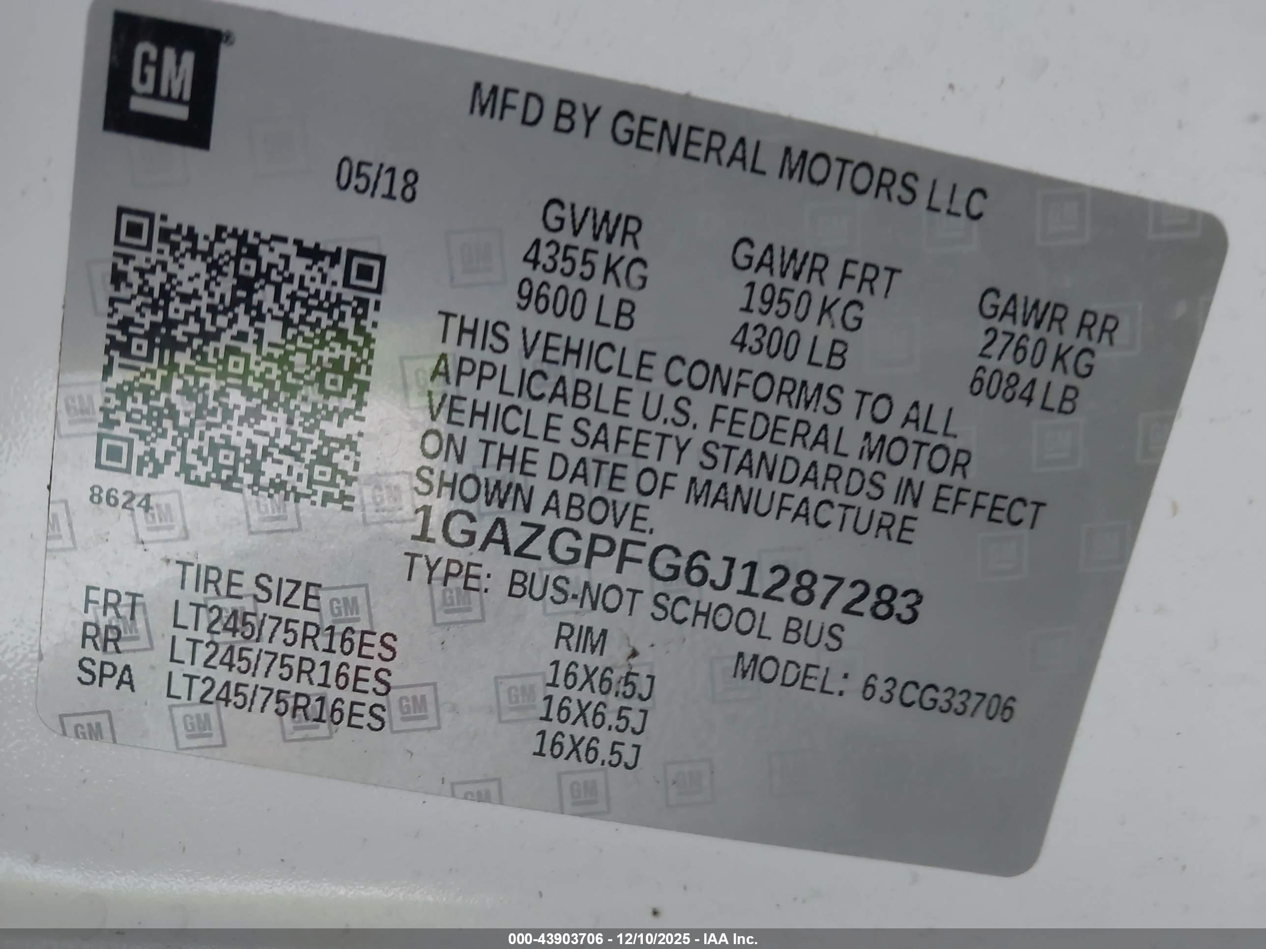 CHEVROLET EXPRESS image 9