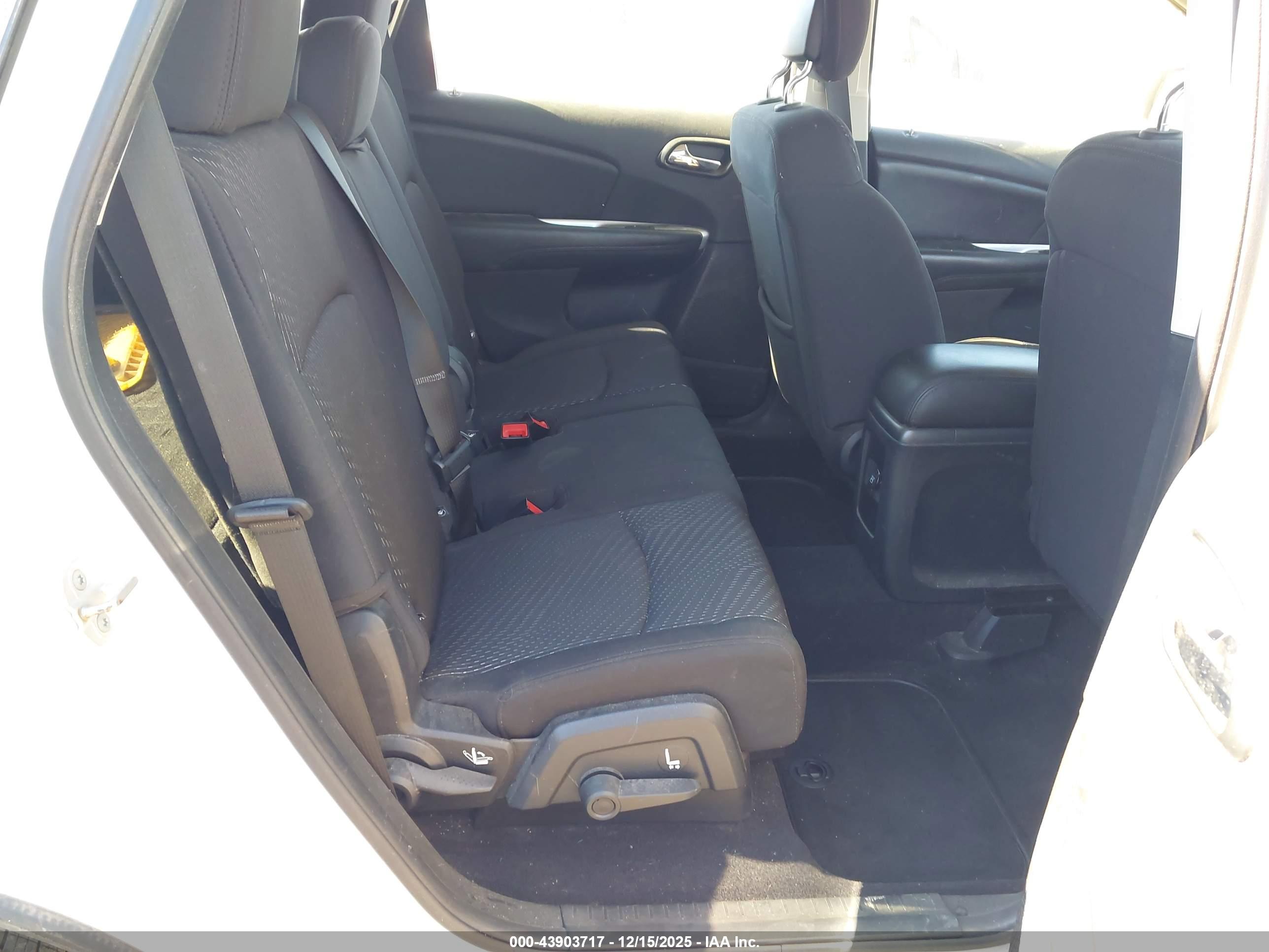 DODGE JOURNEY image 8
