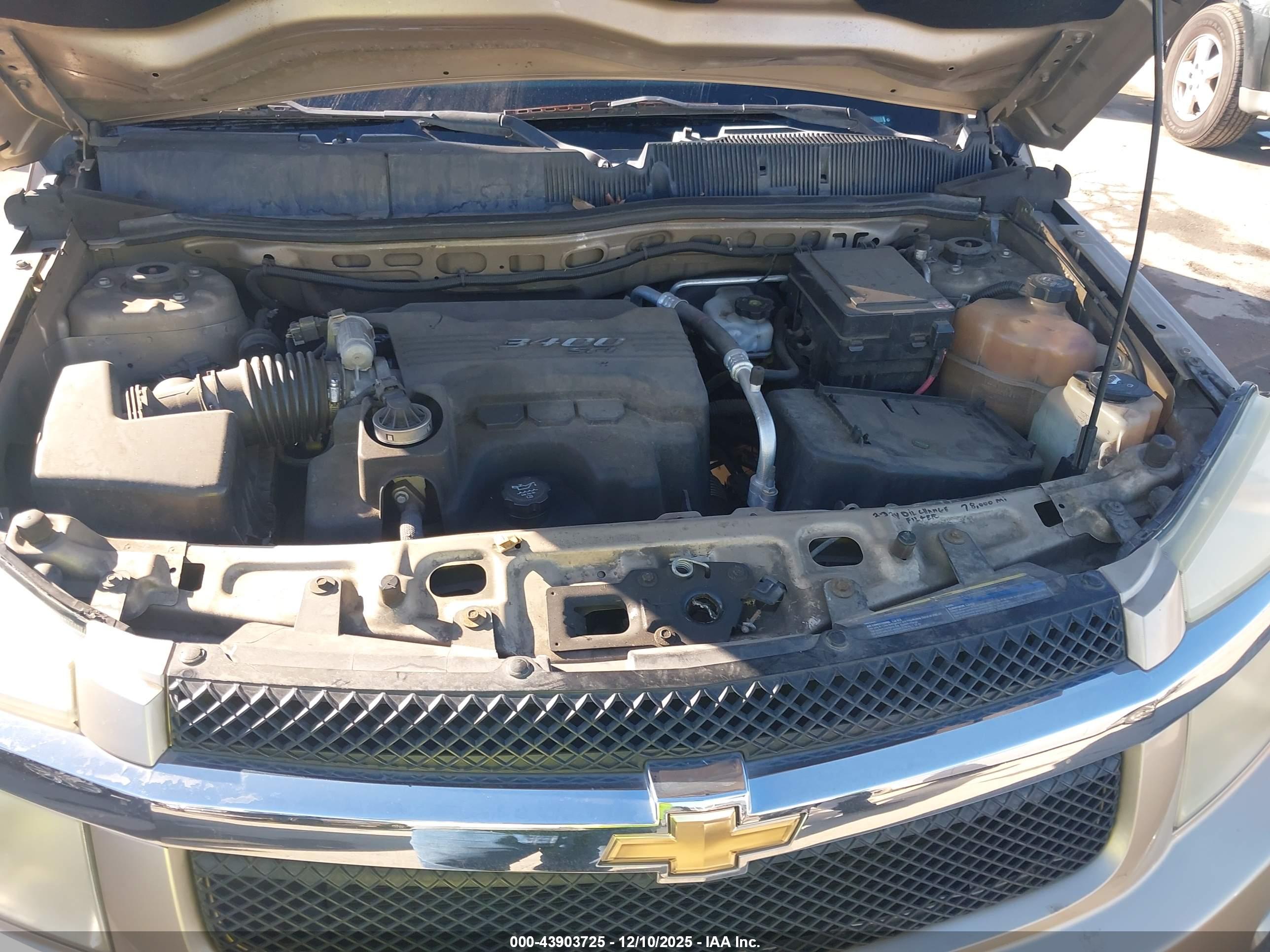 CHEVROLET EQUINOX image 10