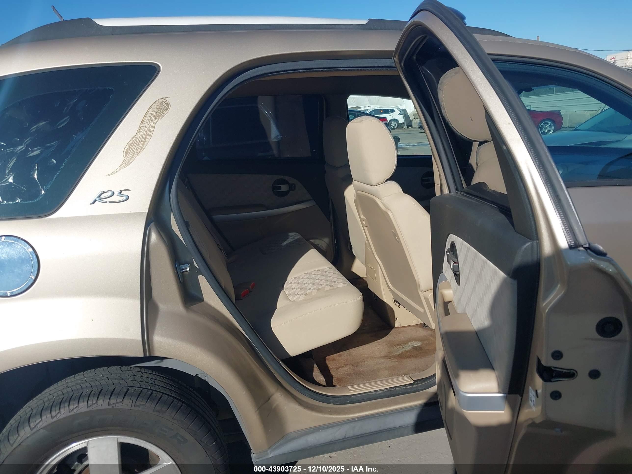 CHEVROLET EQUINOX image 8