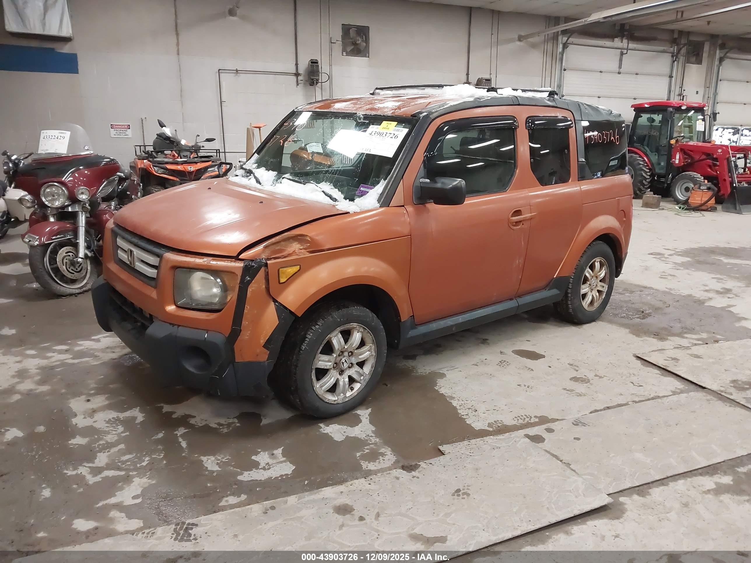 HONDA ELEMENT image 2