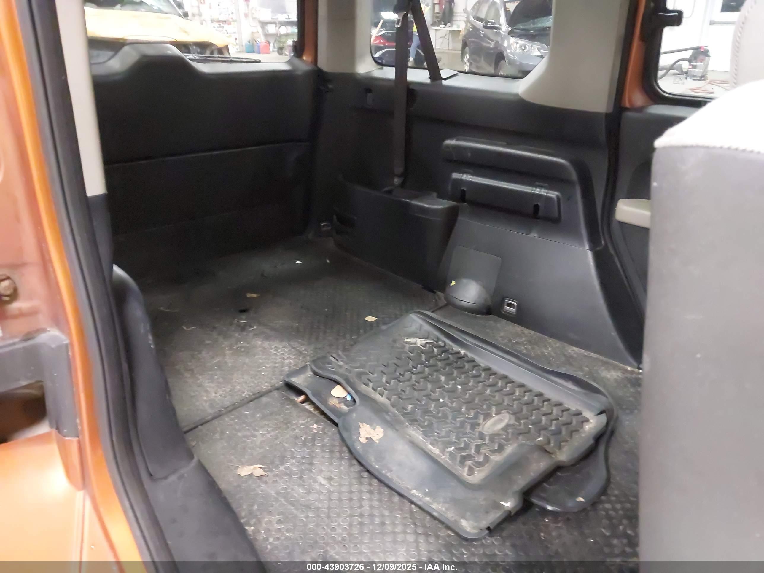 HONDA ELEMENT image 8