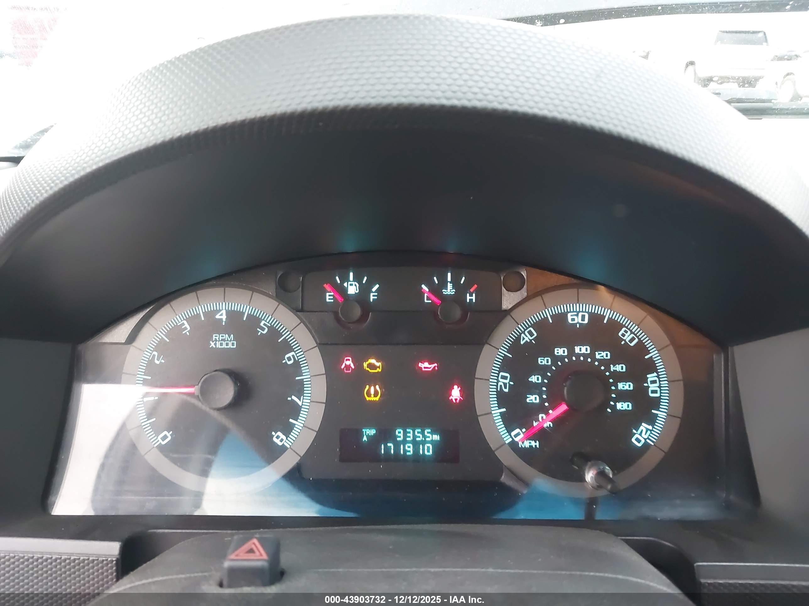 FORD ESCAPE image 7