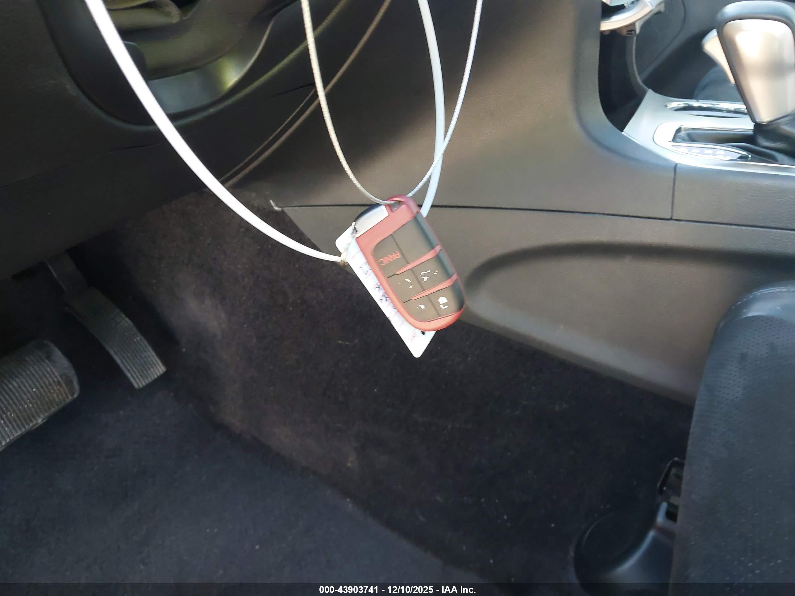 JEEP GRAND image 11