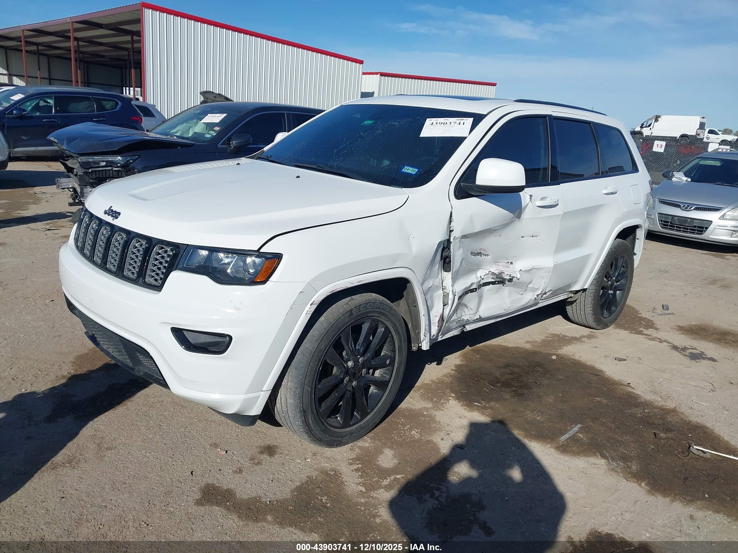 JEEP GRAND image 2
