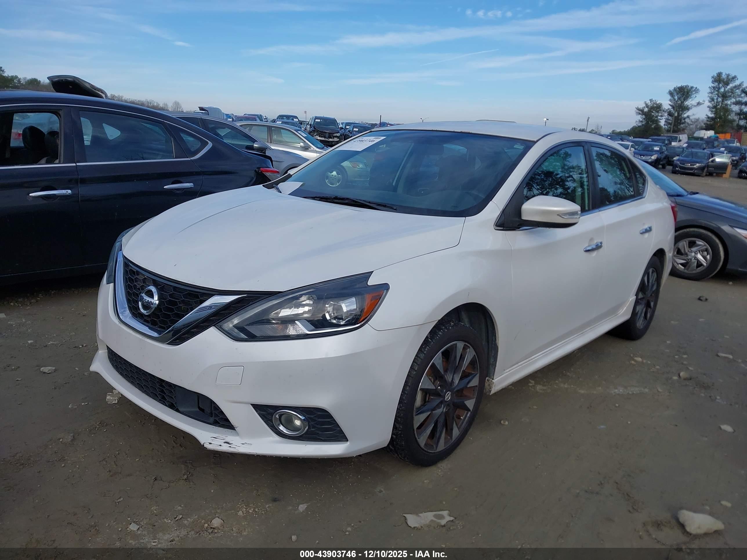 NISSAN SENTRA image 2