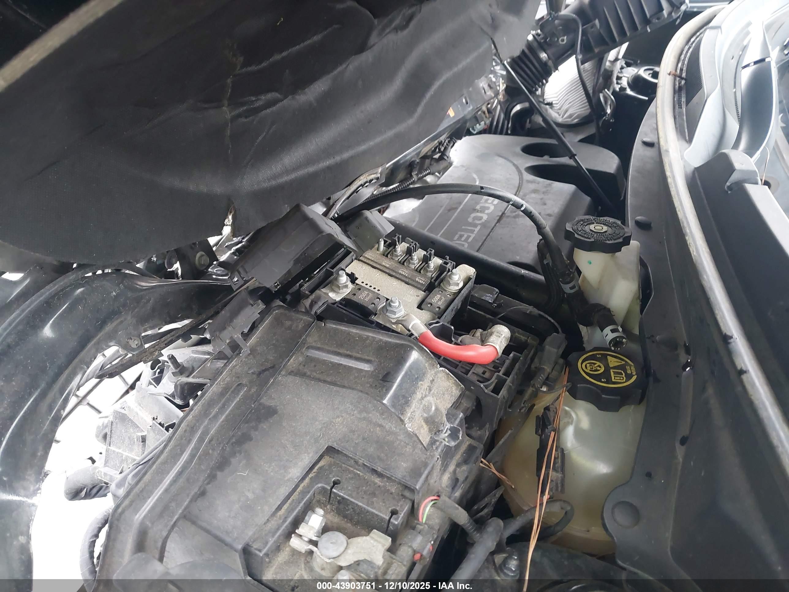 CHEVROLET EQUINOX image 10