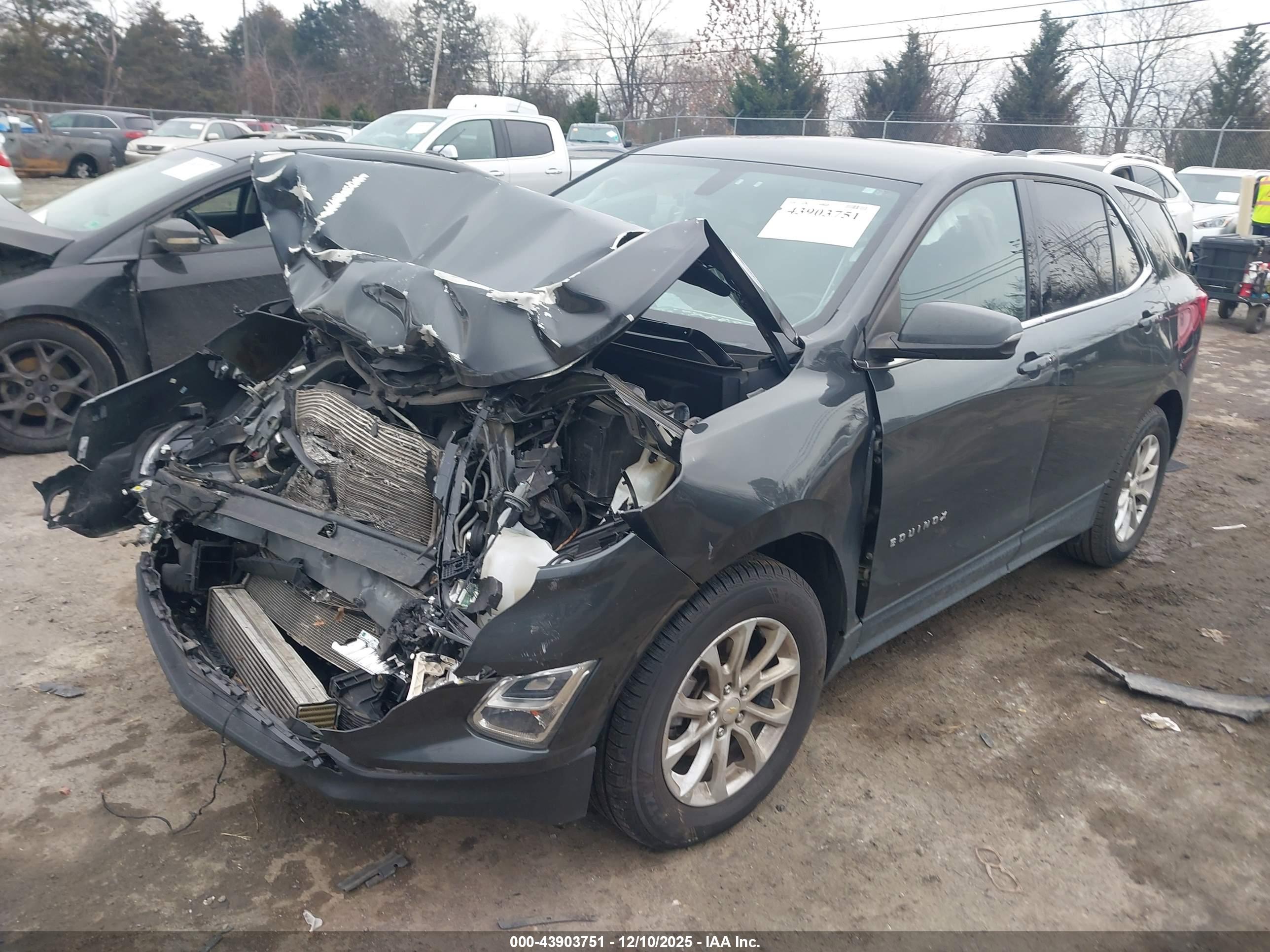 CHEVROLET EQUINOX image 2