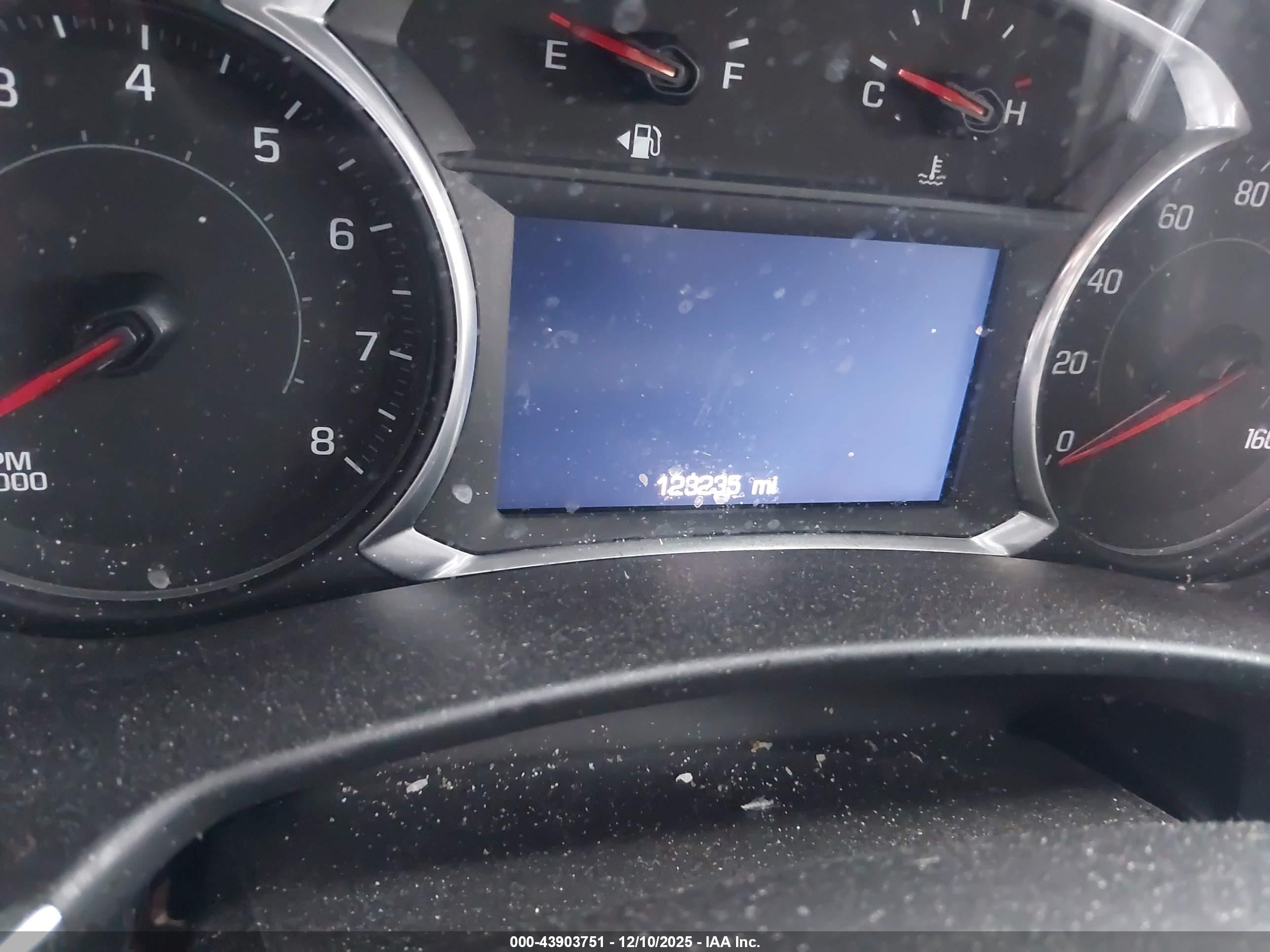 CHEVROLET EQUINOX image 7