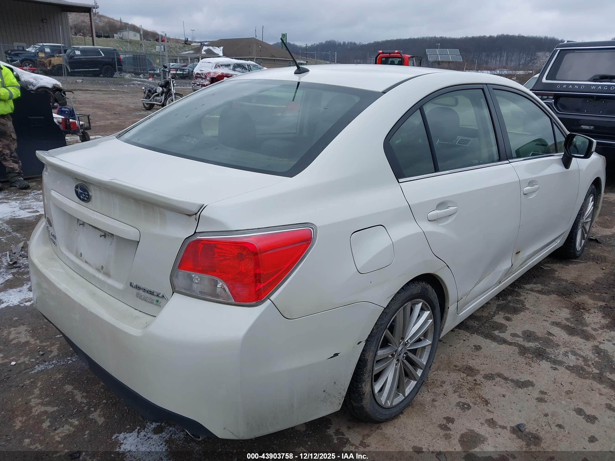 SUBARU IMPREZA image 4