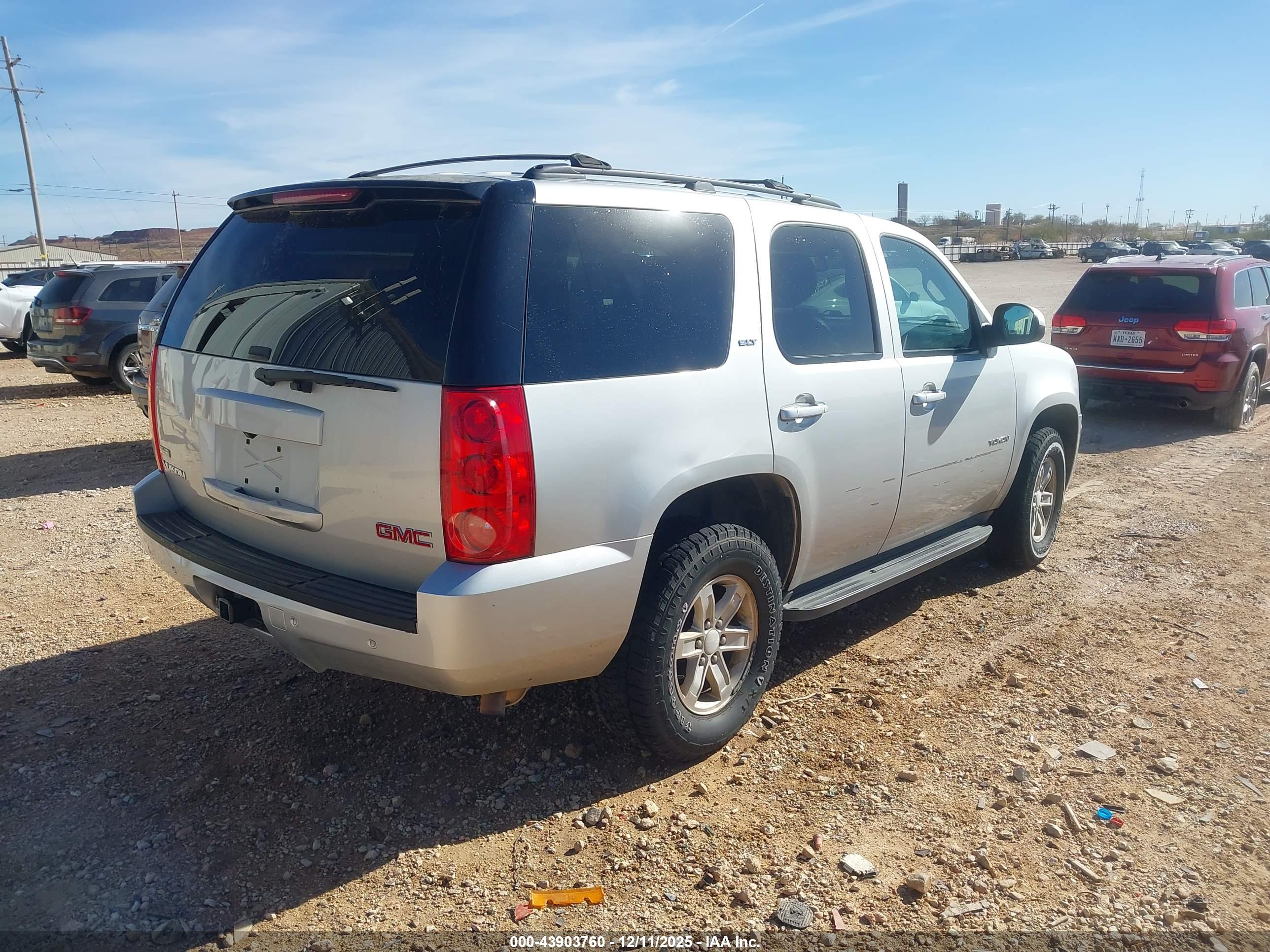 GMC YUKON image 4