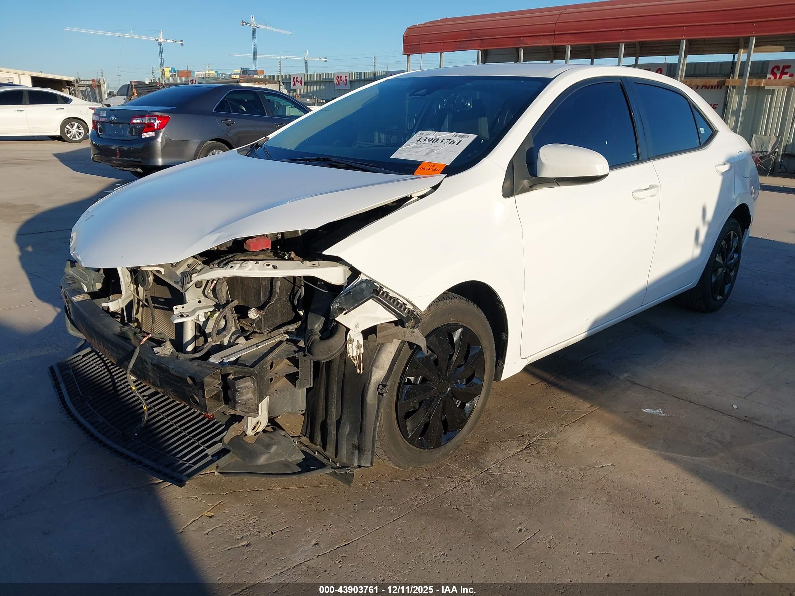 TOYOTA COROLLA image 2