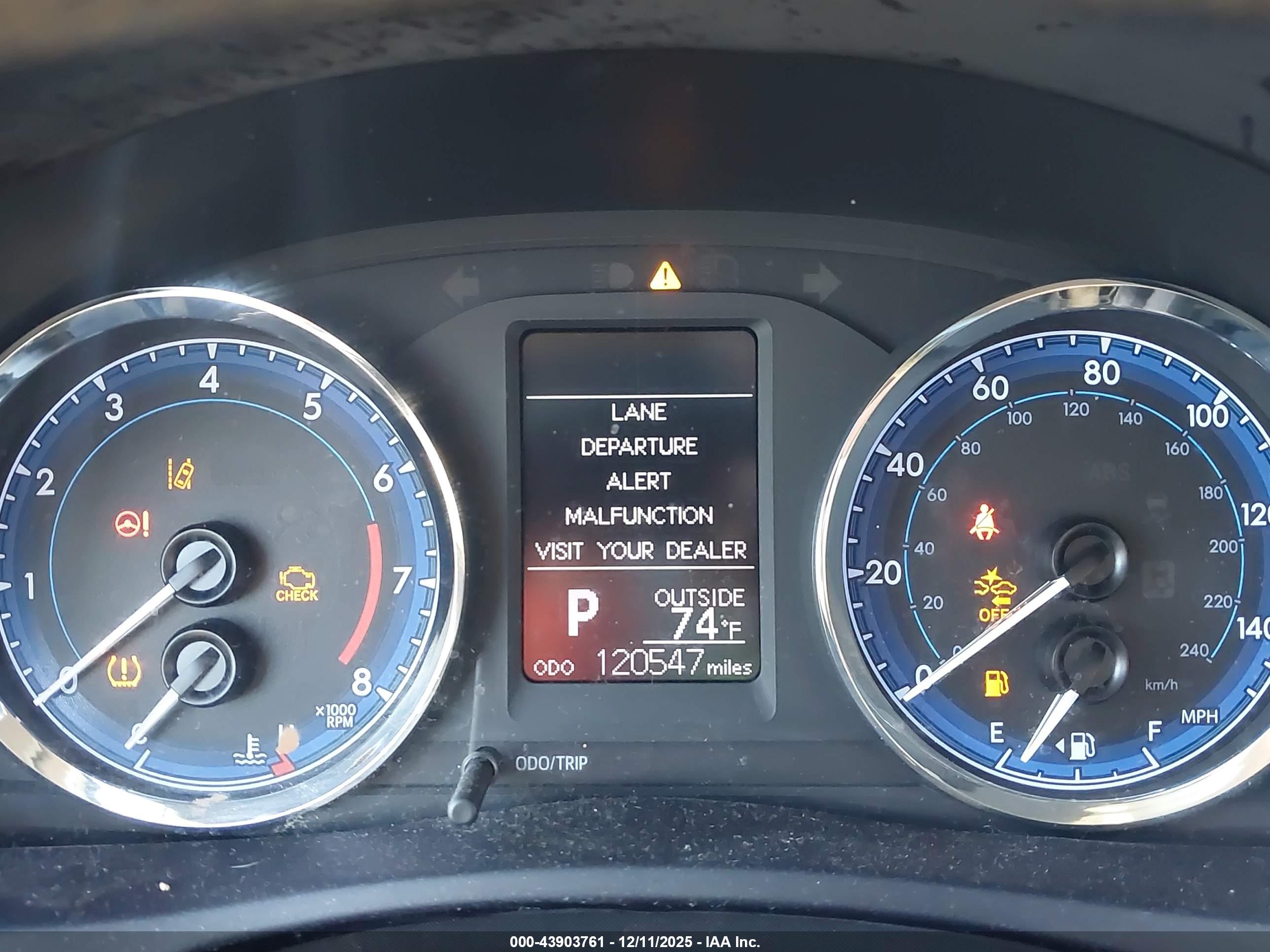 TOYOTA COROLLA image 7