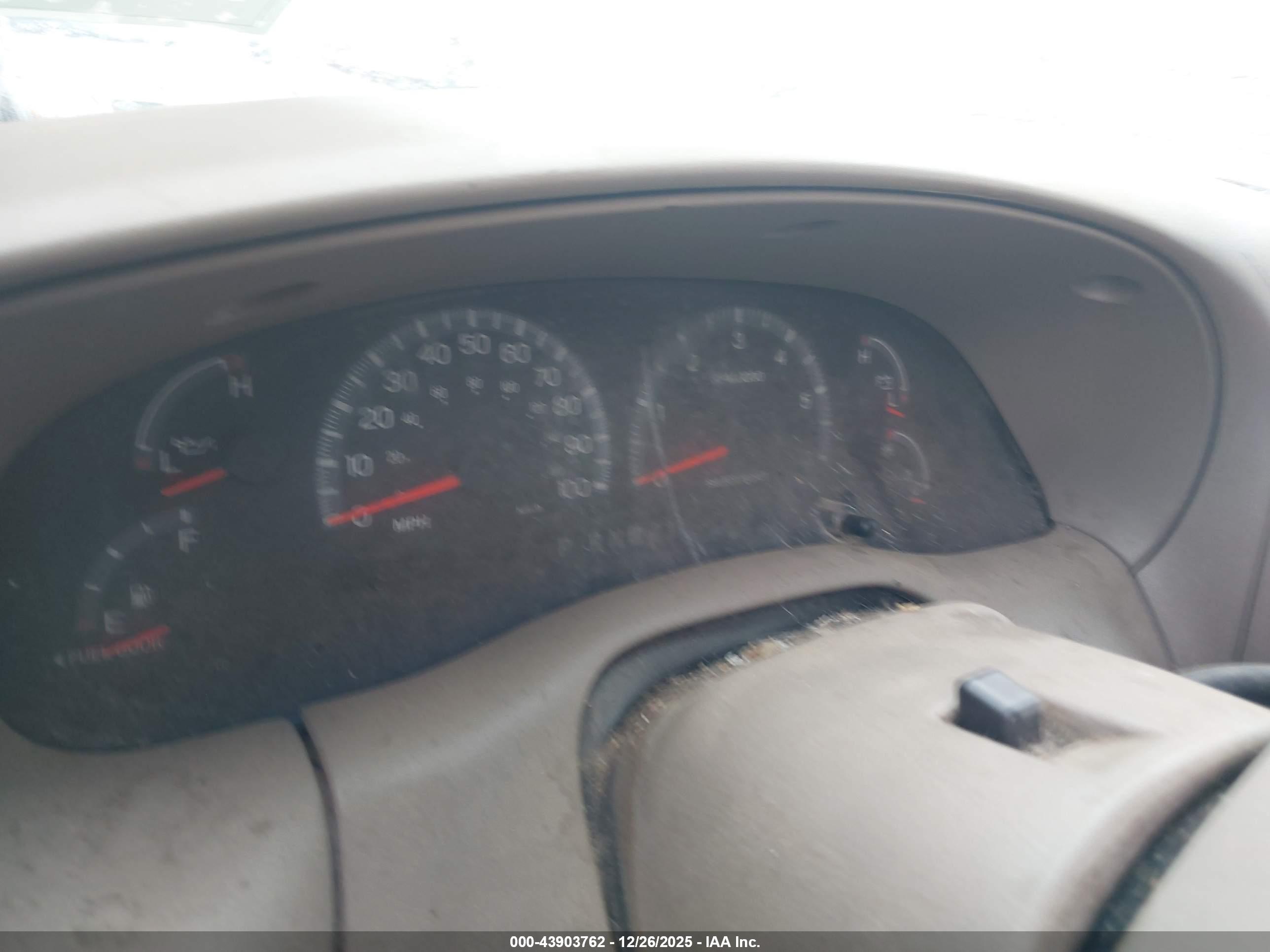 FORD EXPEDITION image 7