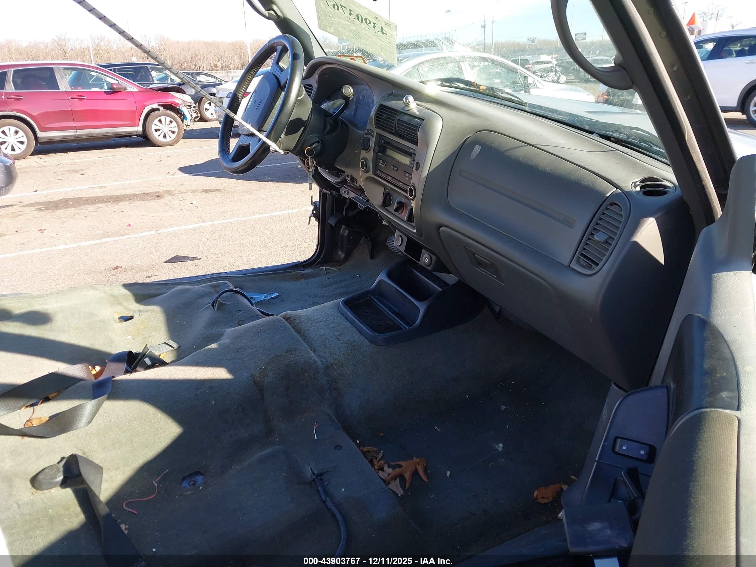 FORD RANGER image 5