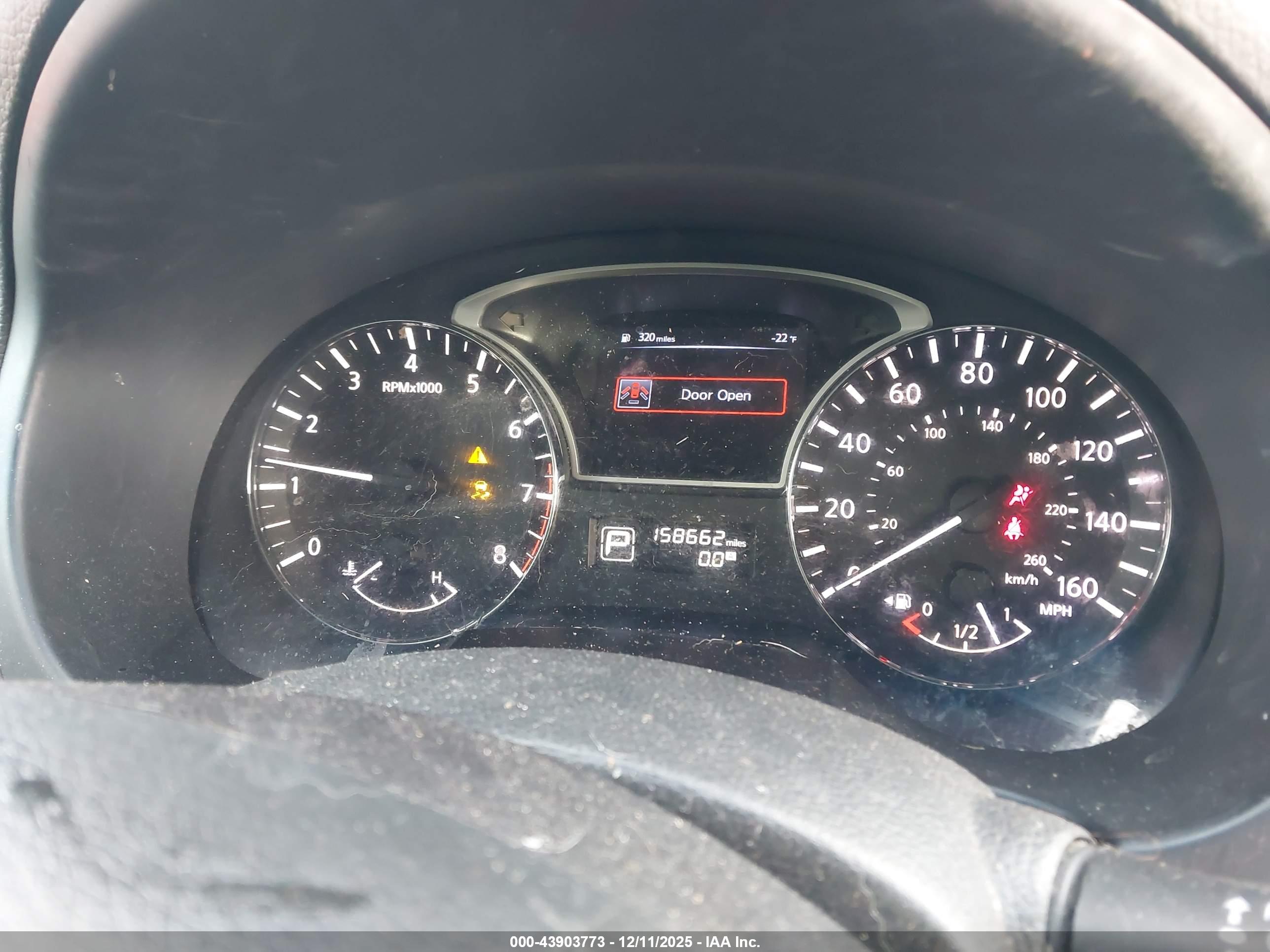NISSAN ALTIMA image 7